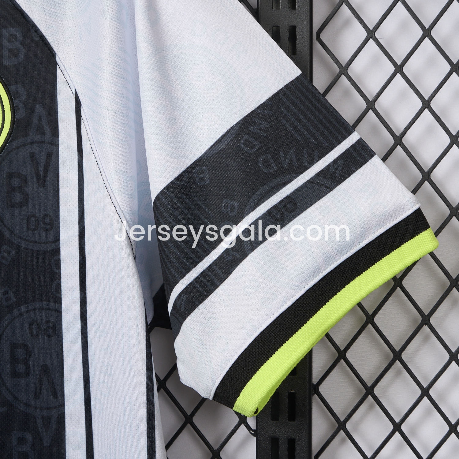 Retro Dortmund 1996-97 European Away Jersey - SOCCERDEALSHOP