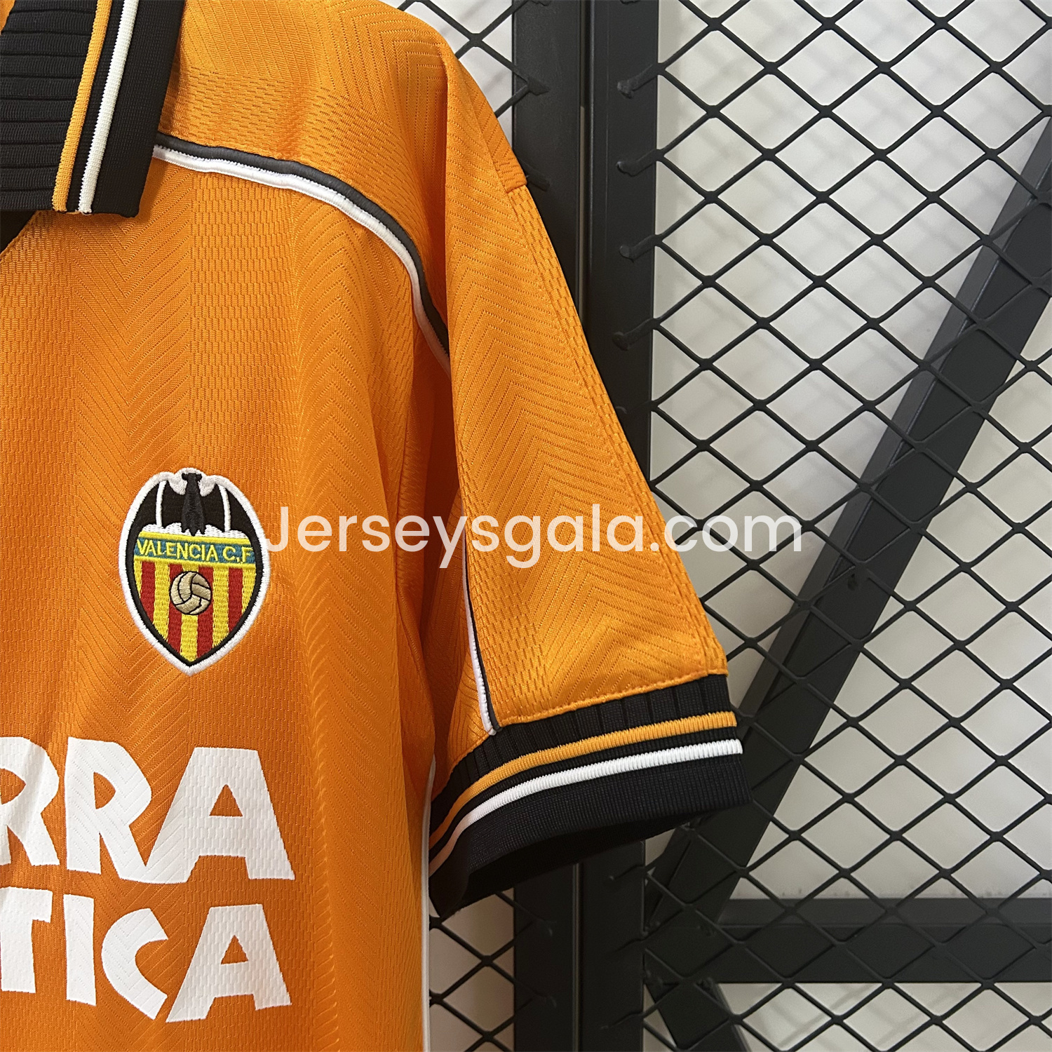 Retro Valencia 1999-00 Away Jersey - SOCCERDEALSHOP