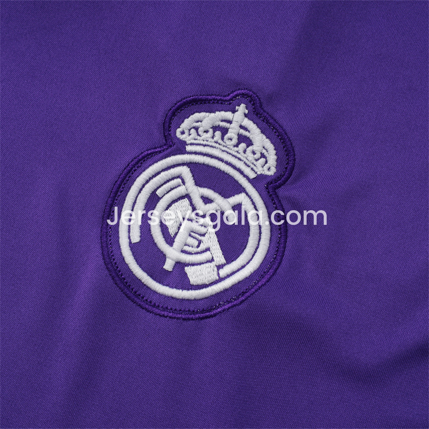 Real Madrid 25-26 Throwback Trefoil Vest Training Set - Purple - SOCCERDEALSHOP