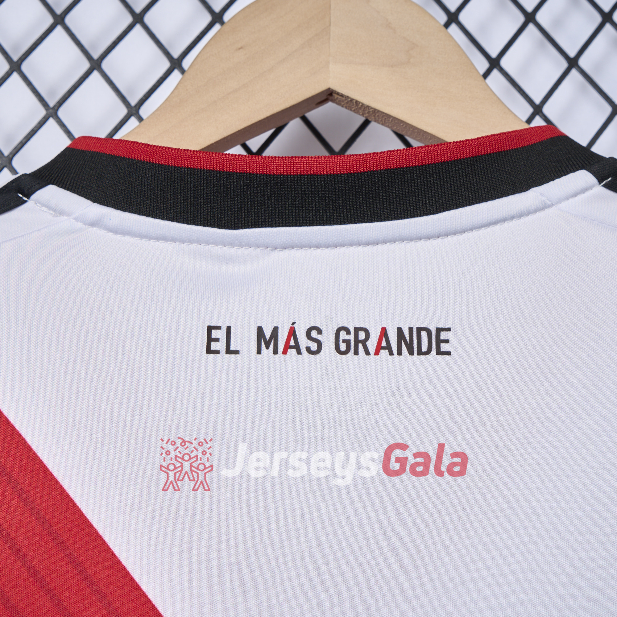 Retro River Plate 2018-19 Home Jersey - SOCCERDEALSHOP