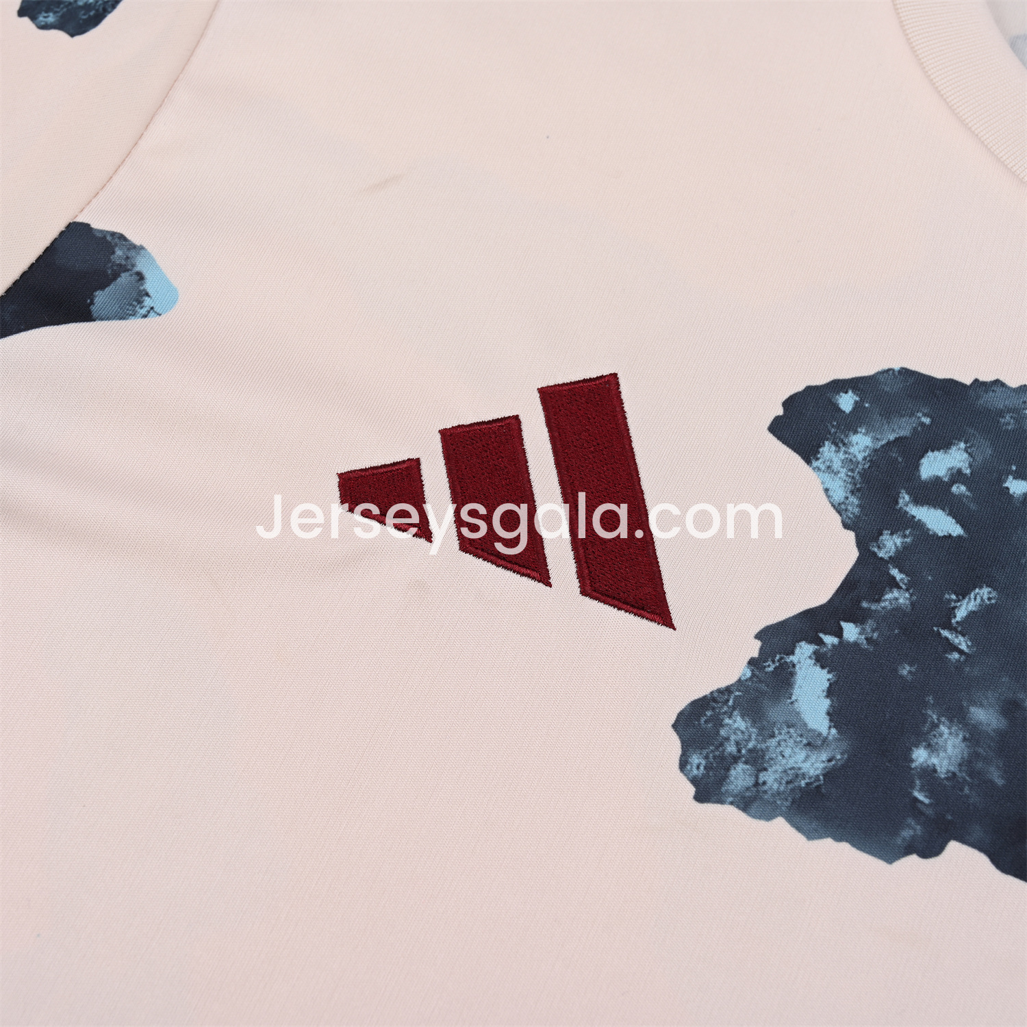 Bayern Munich 24-25 Pre-Match Short-Sleeve Training Set - CamouflageTop & Black Shorts - SOCCERDEALSHOP