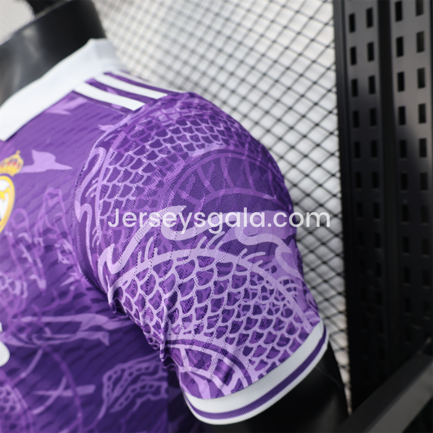 Real Madrid 24-25 Purple Loong POLO Jersey - Player Version - SOCCERDEALSHOP