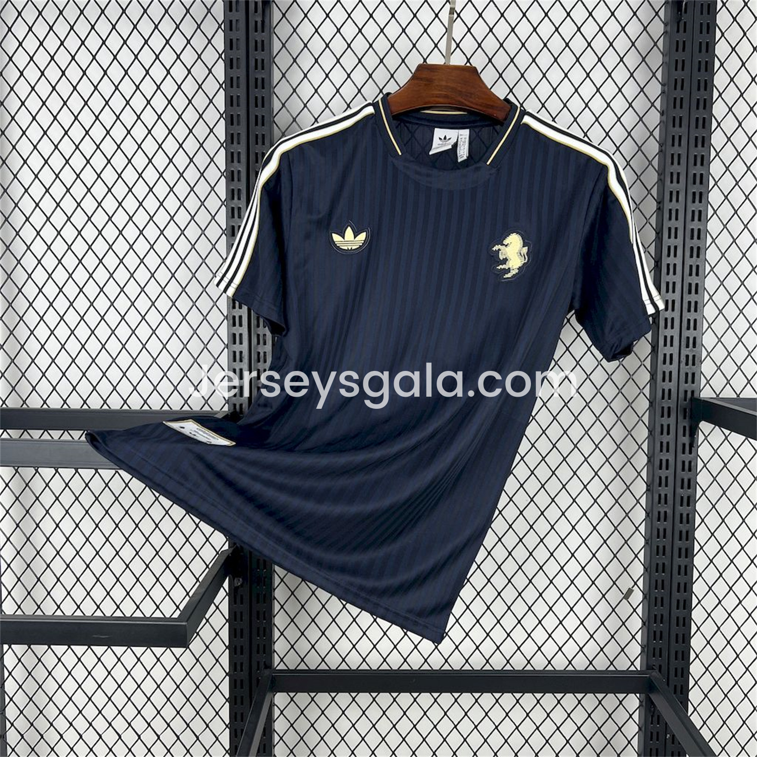 Juventus 2025 Royal Blue Icon Retro Jersey - Fans Version - SOCCERDEALSHOP