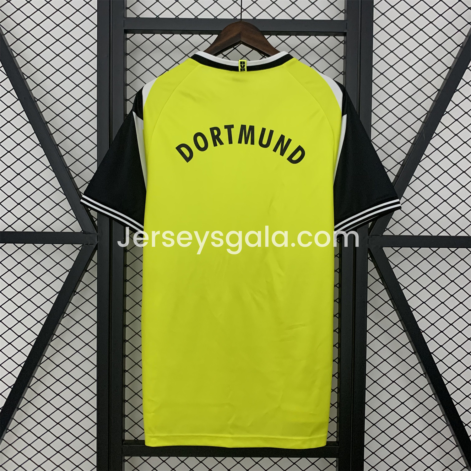 Retro Dortmund 1995-96 Home Jersey - SOCCERDEALSHOP