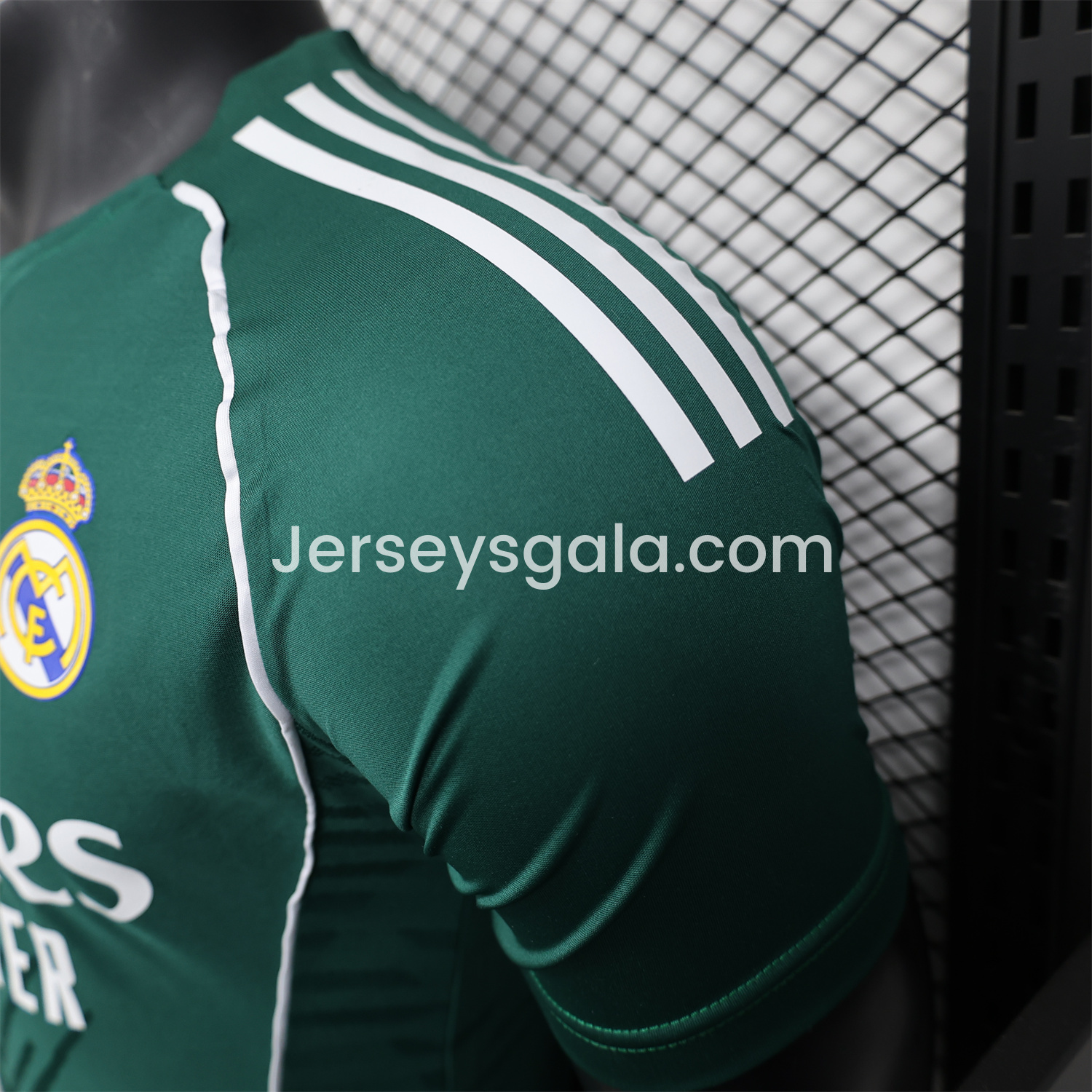 Real Madrid 25-26 Green Teamgeist Collar Special Edition Jersey - Player Version - SOCCERDEALSHOP