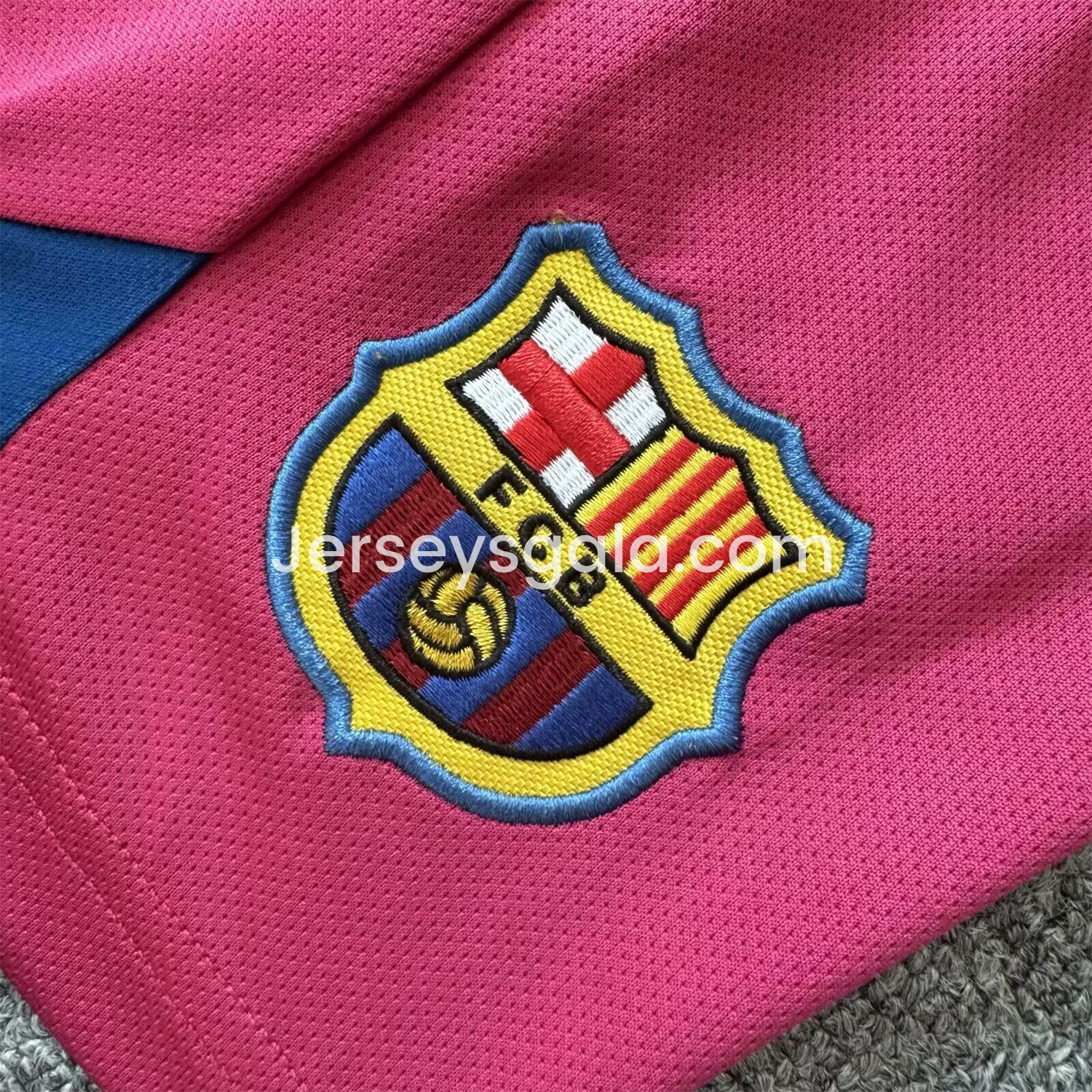 Retro B.A.R.S.A 06-07 Home Long Sleeve Kids Kit - SOCCERDEALSHOP