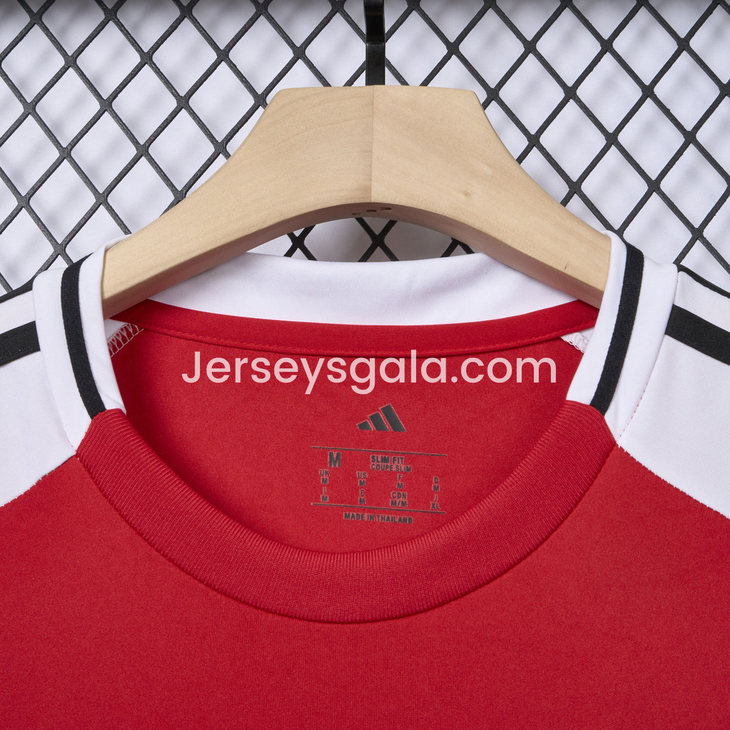 Frankfurt 25-26 Home Stadium Jersey - Fans Version - SOCCERDEALSHOP