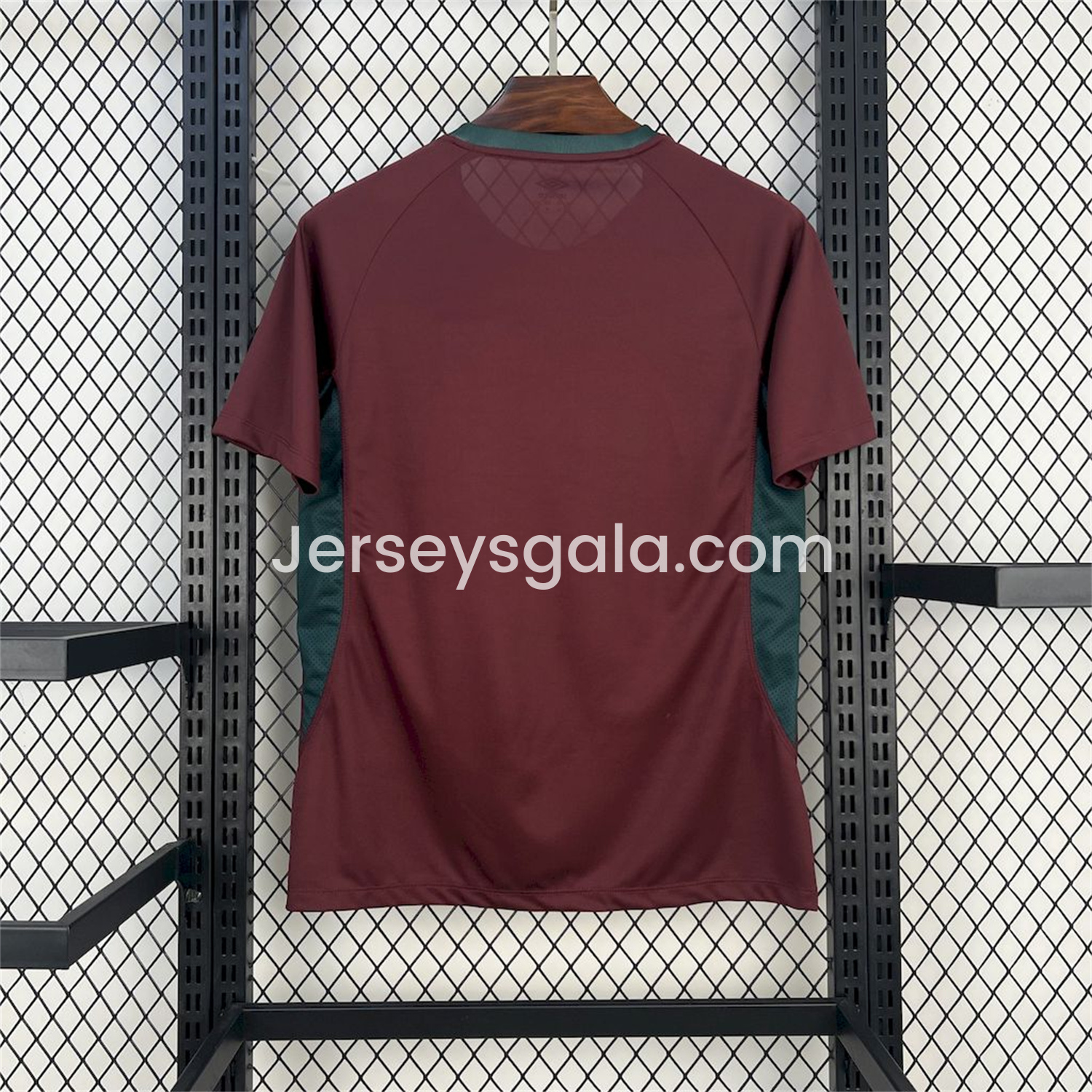 Fluminense 25-26 Deep Red Training Jersey - Fans Version - SOCCERDEALSHOP