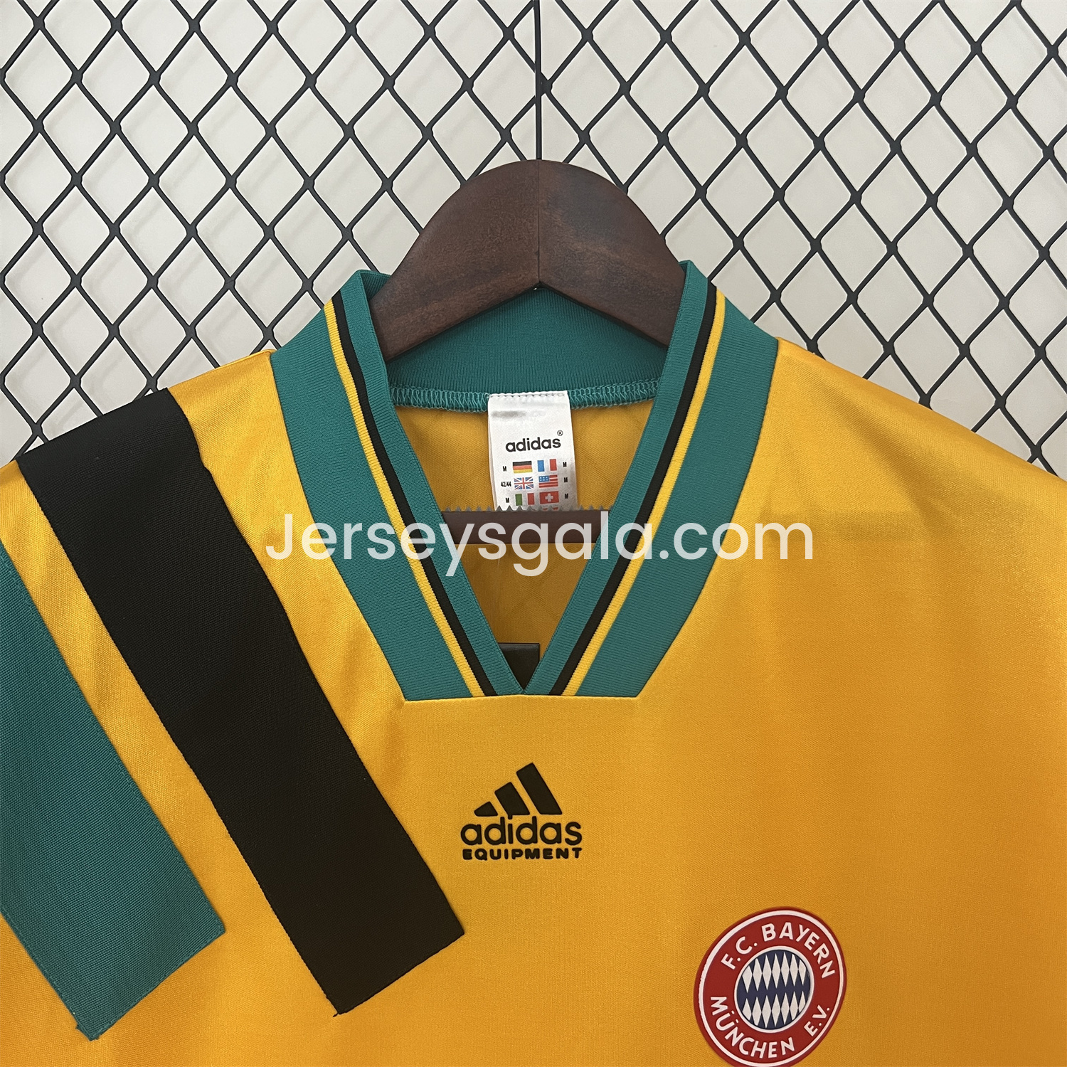 Retro Bayern Munich 1993-95 Away Jersey - SOCCERDEALSHOP