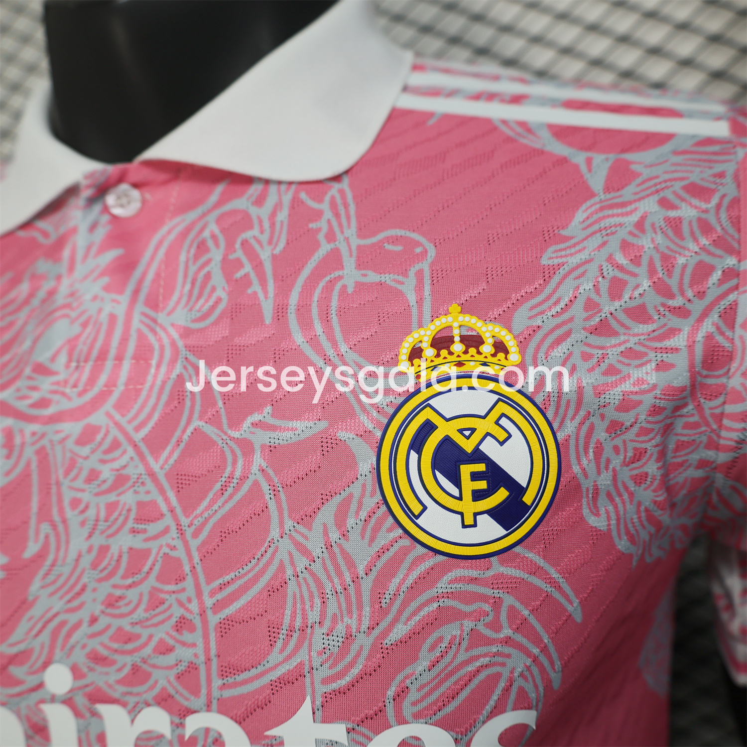Real Madrid 25-26 Pink and White Gradient Chinese and Western Style Dragon Jersey - Player Version - SOCCERDEALSHOP
