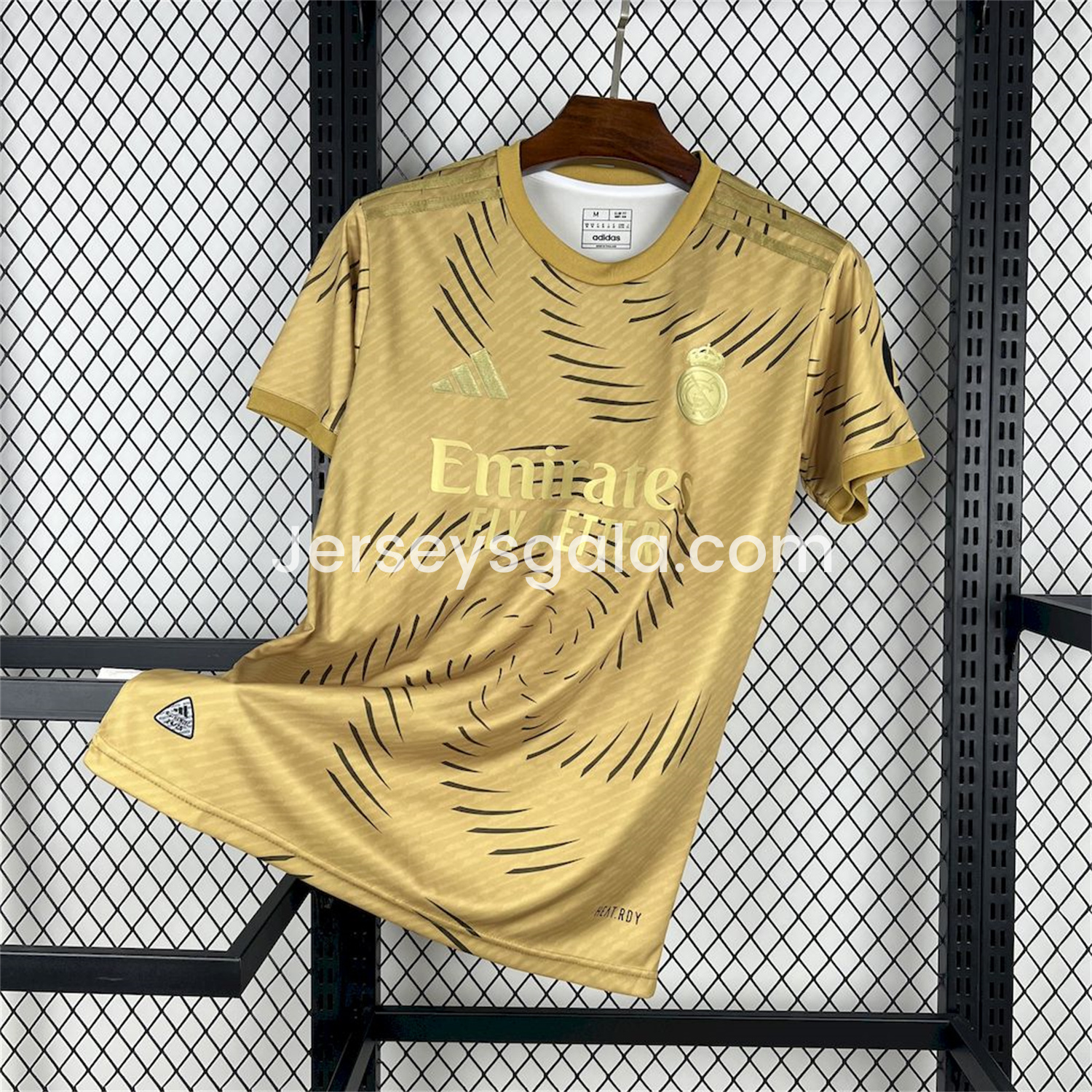 Real Madrid 25-26 Gold Swirl Training Jersey - Fans Version - SOCCERDEALSHOP