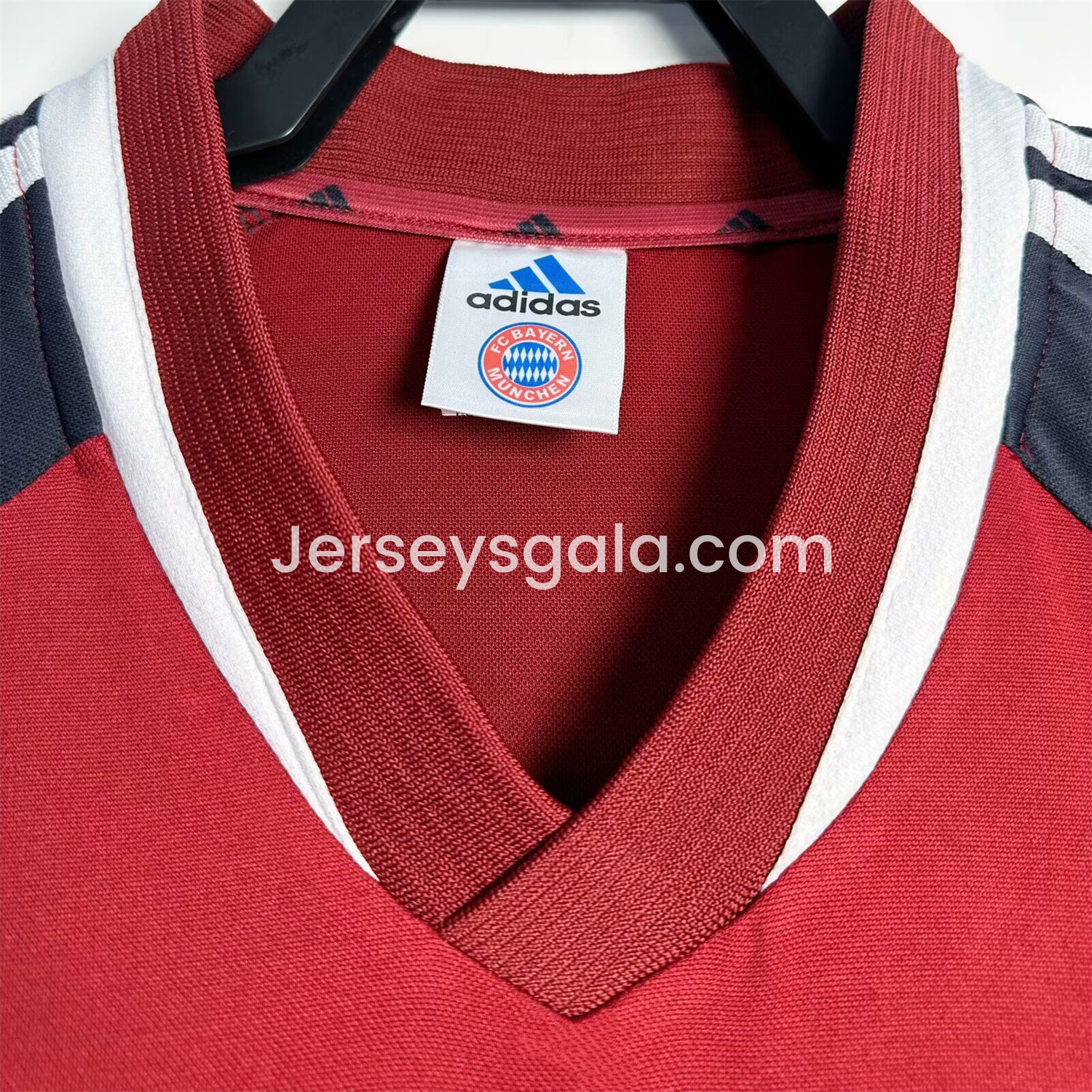 Retro Bayern Munich 2001-02 Home Jersey - SOCCERDEALSHOP