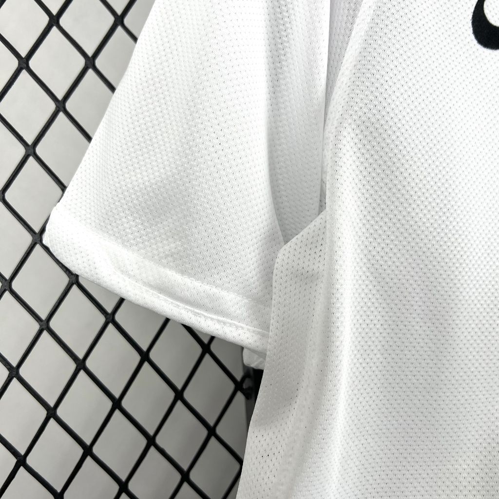 Retro Juventus 2010-11 Away Jersey - SOCCERDEALSHOP