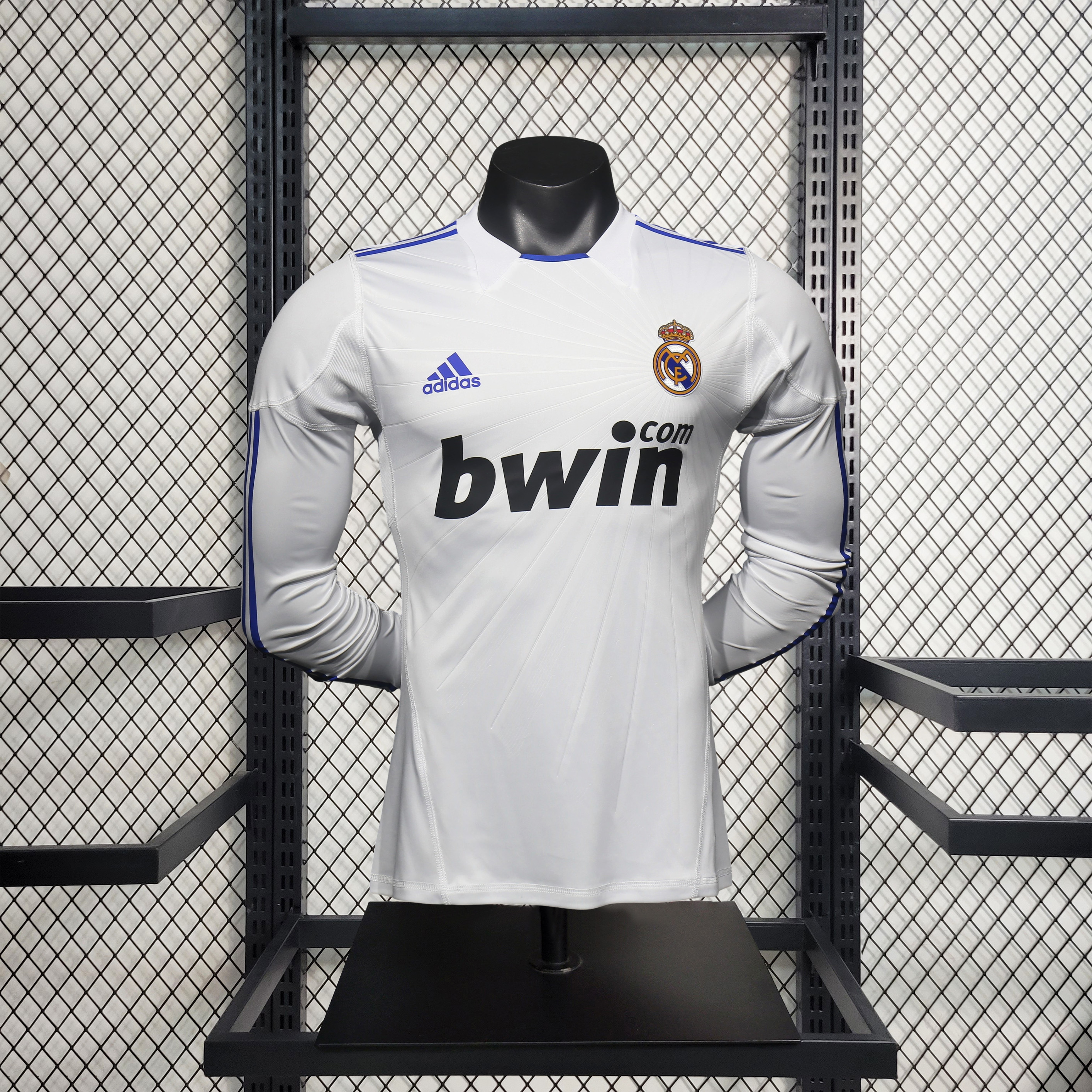Retro Real Madrid 10-11 Home Long Sleeve Jersey - Player Version - SOCCERDEALSHOP