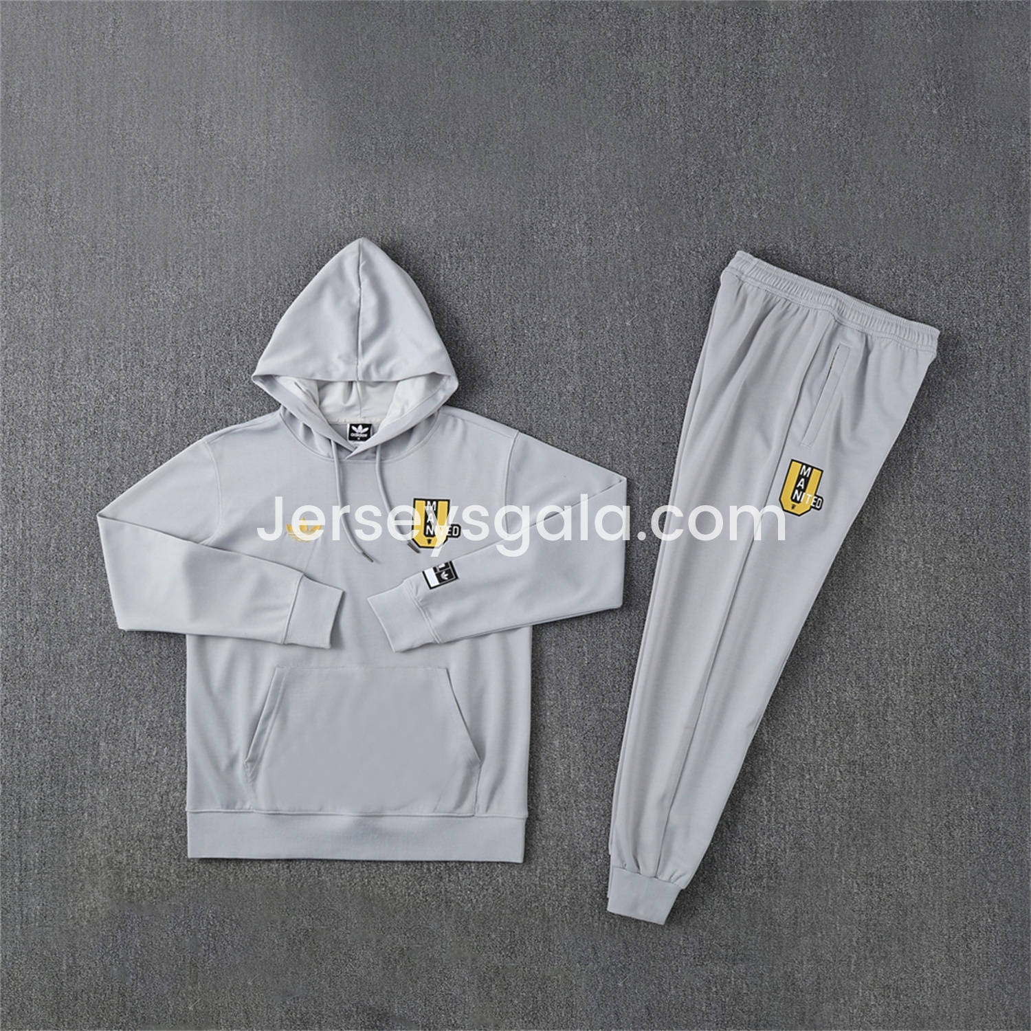 Manchester United 25-26 Originals Varsity Hoodie Set - Grey Hoodie and Pants - SOCCERDEALSHOP