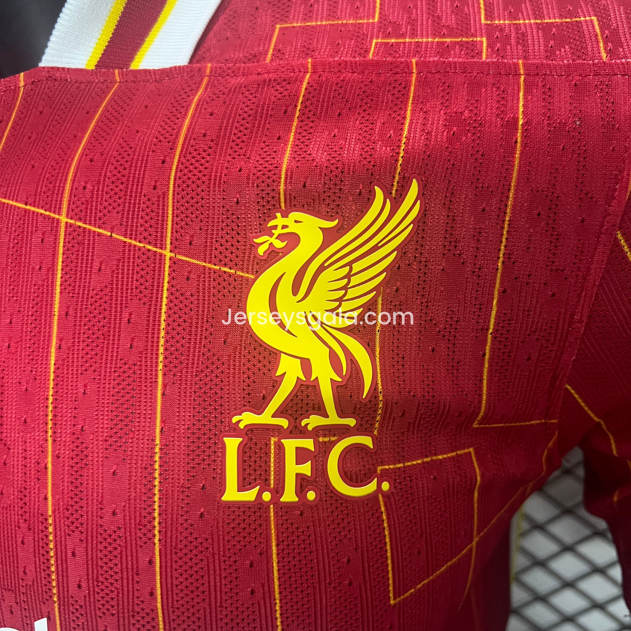 Liver.pool 24-25 Home Jersey with Golden Champions Patch - Player Version - SOCCERDEALSHOP