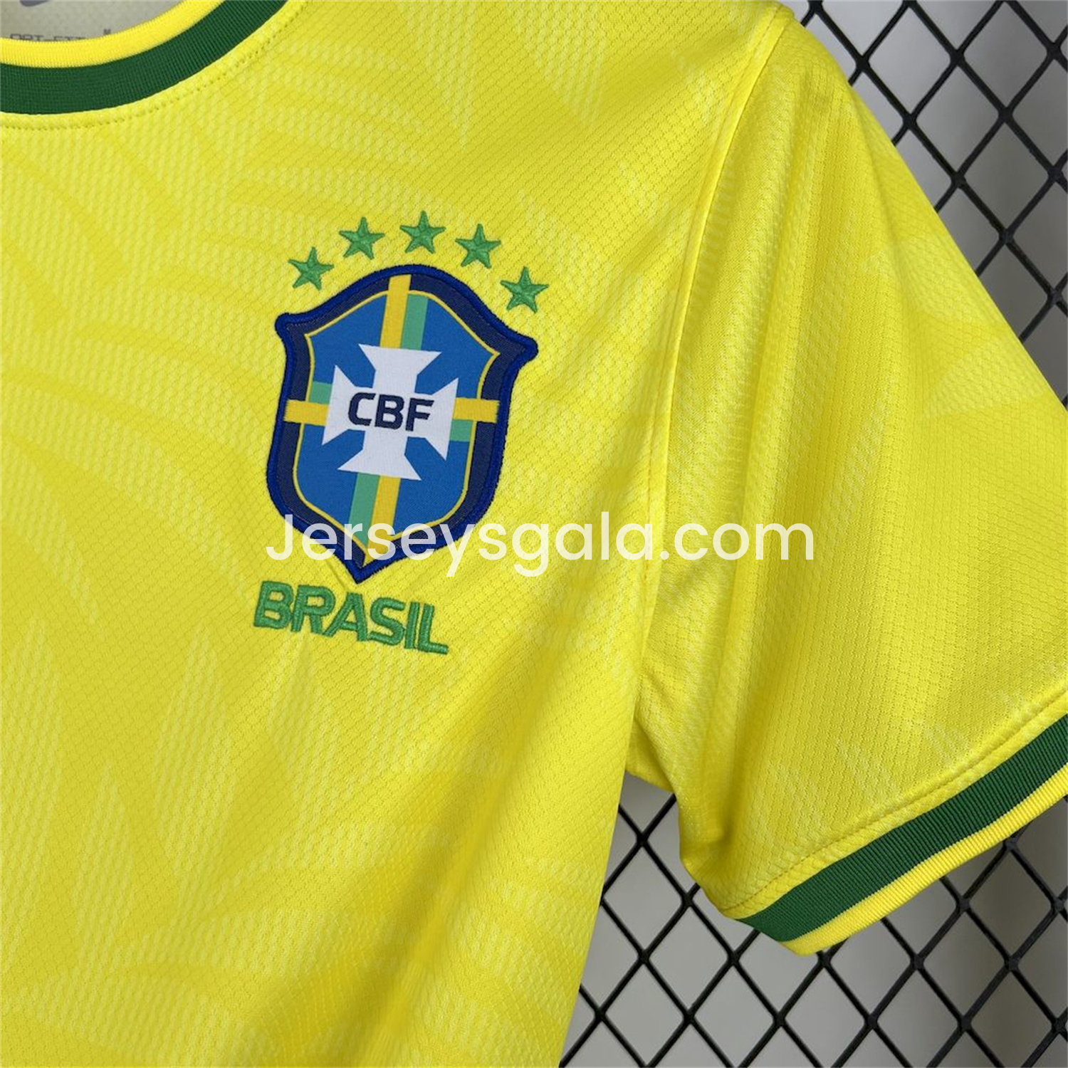 Brazil 25-26 Green Dove Yellow Jersey - Fans Version - SOCCERDEALSHOP