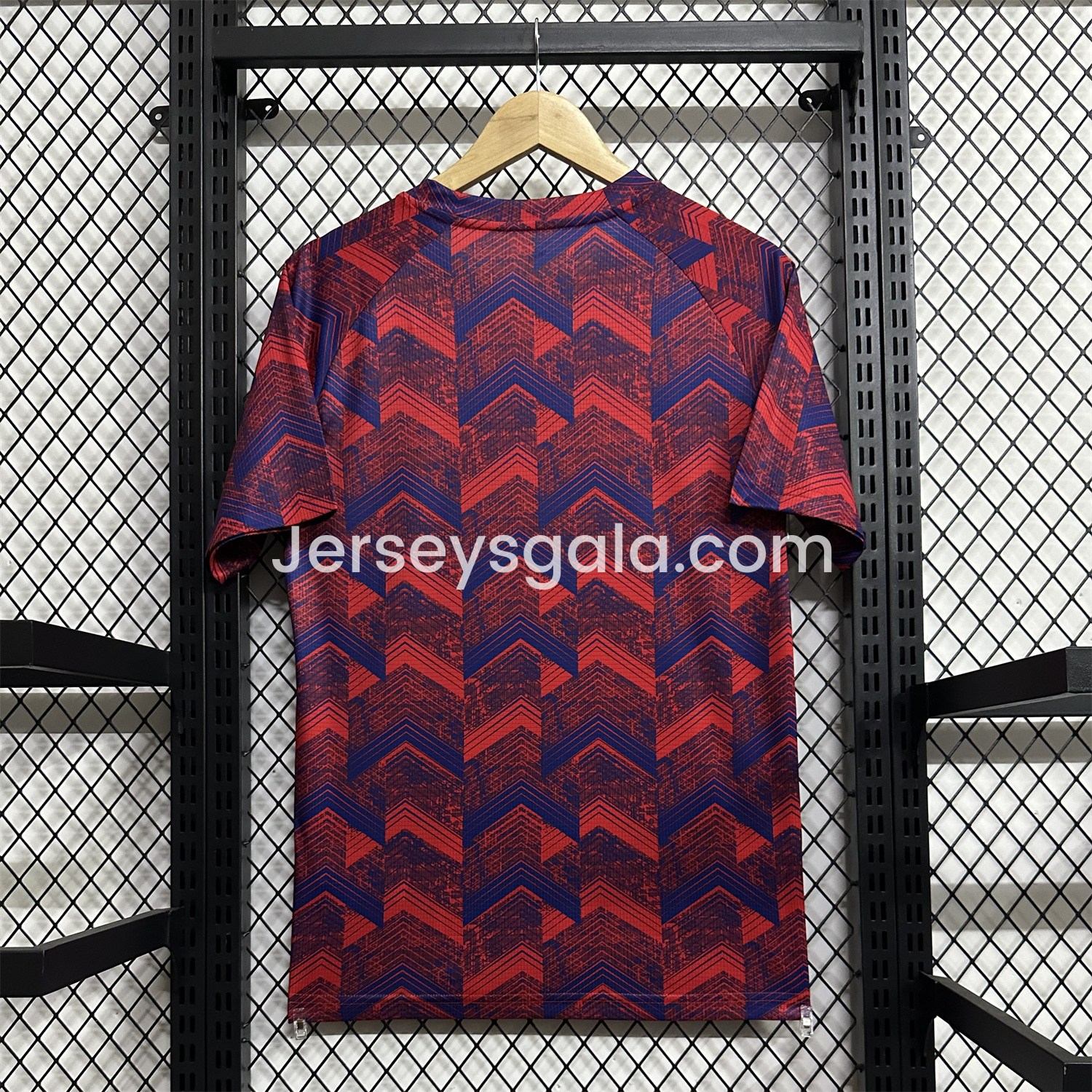 RB Leipzig 25-26 Pre-Match Red Blue Training Jersey - Fans Version - SOCCERDEALSHOP