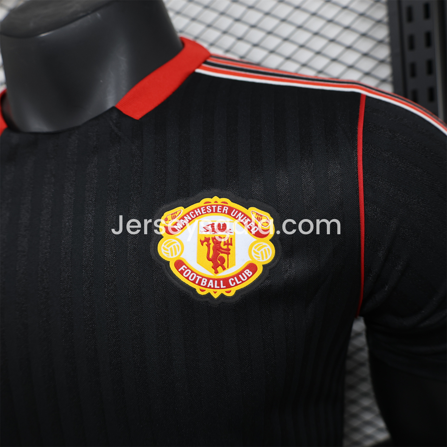 Manchester United 24-25 Black Icon Retro Jersey - Player Version - SOCCERDEALSHOP