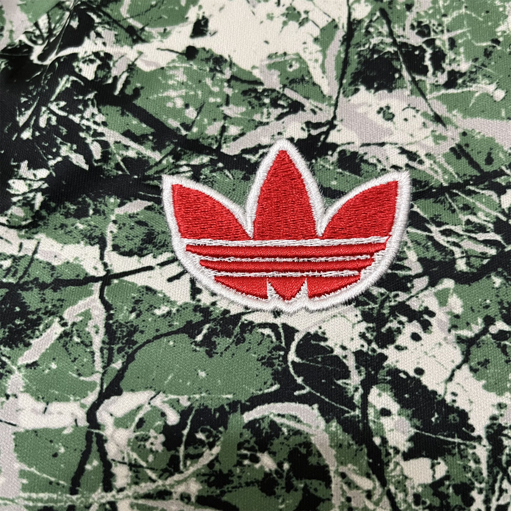 Manchester United x Stone Roses 23-24 Special Edition Kids Kit - SOCCERDEALSHOP