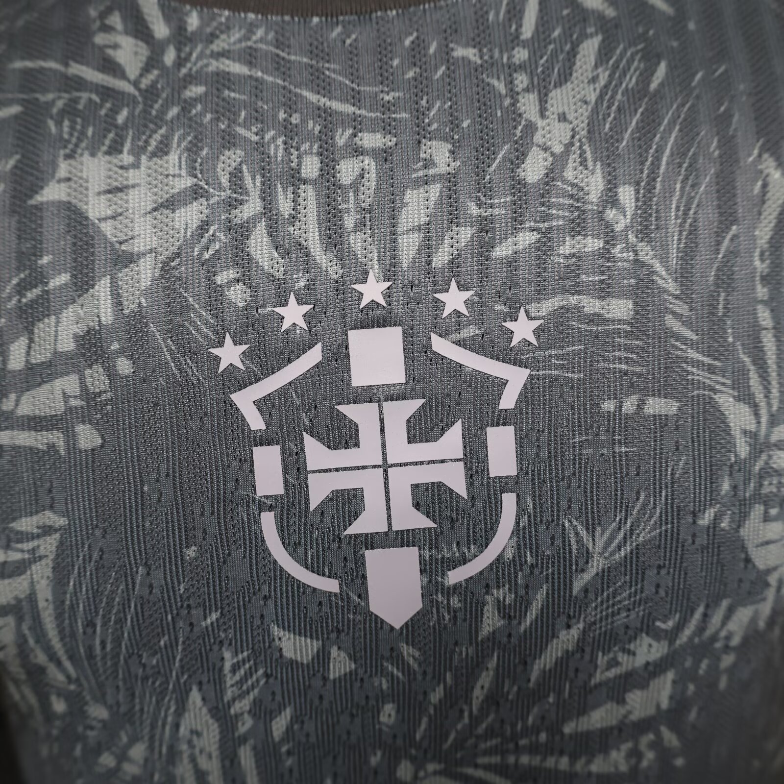 Brazil 2024-25 COMMA Neymar Black Jersey - Player Version - SOCCERDEALSHOP