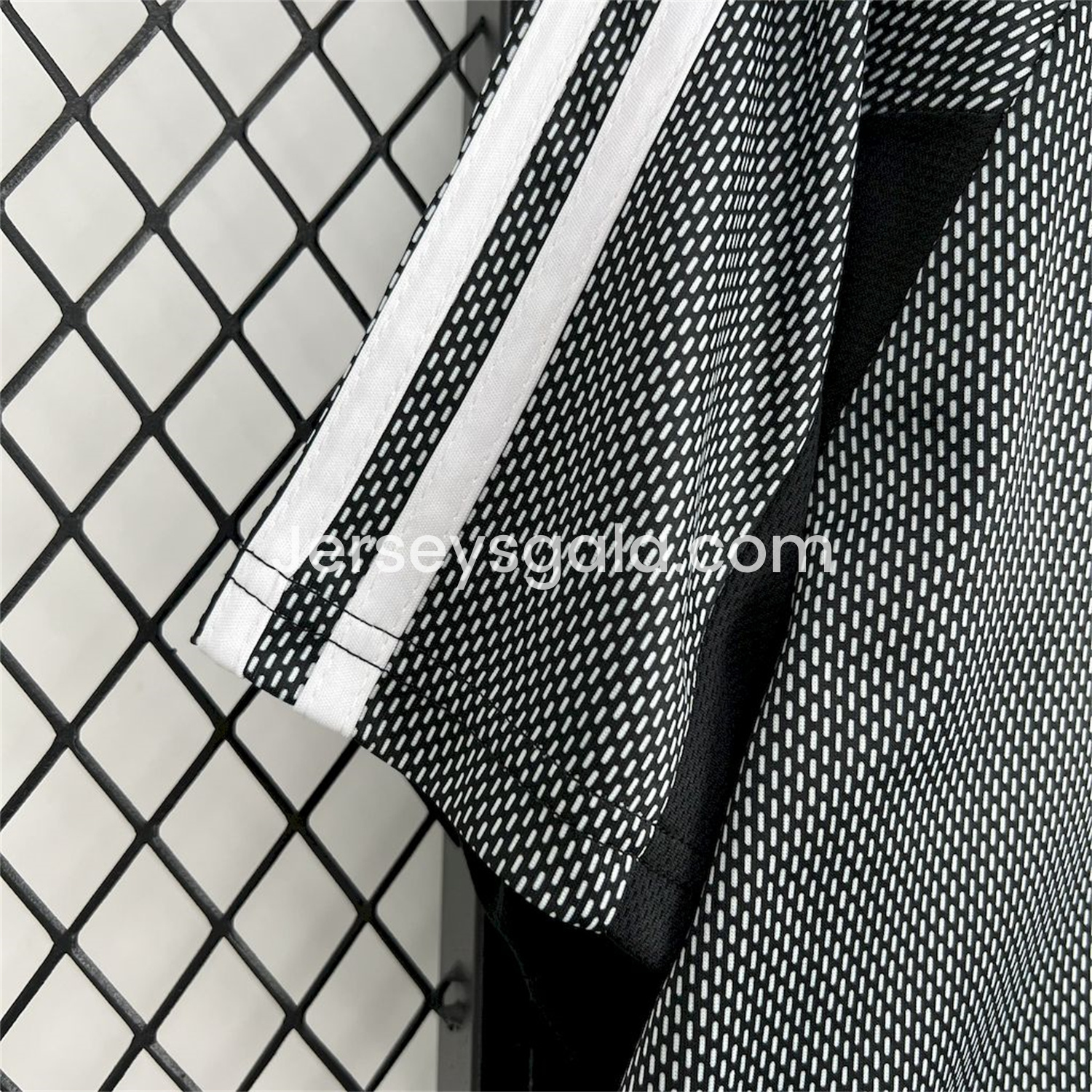 Retro Real Madrid 2002-03 Grey Goalkeeper Jersey - SOCCERDEALSHOP