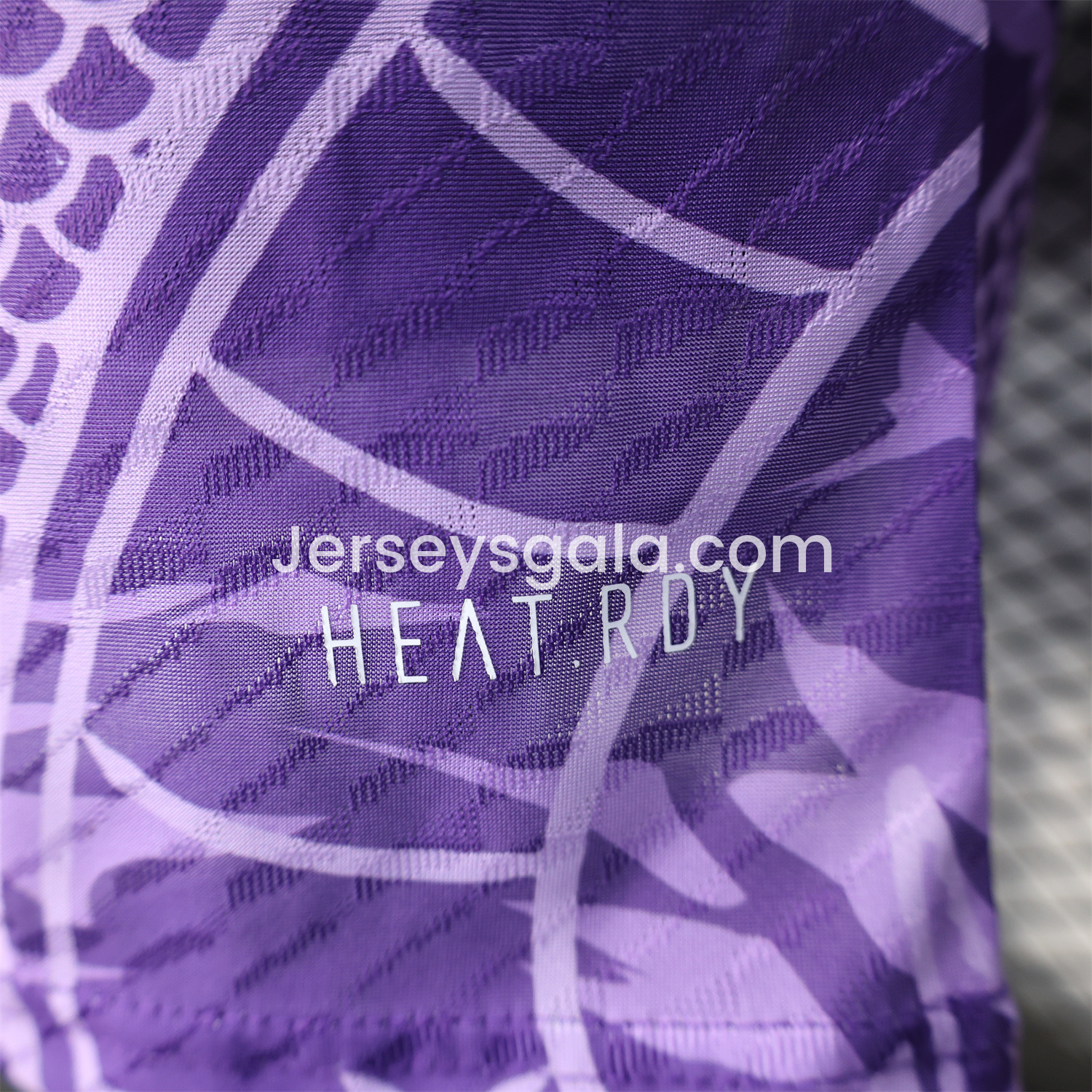 Real Madrid 24-25 Purple Loong POLO Jersey - Player Version - SOCCERDEALSHOP