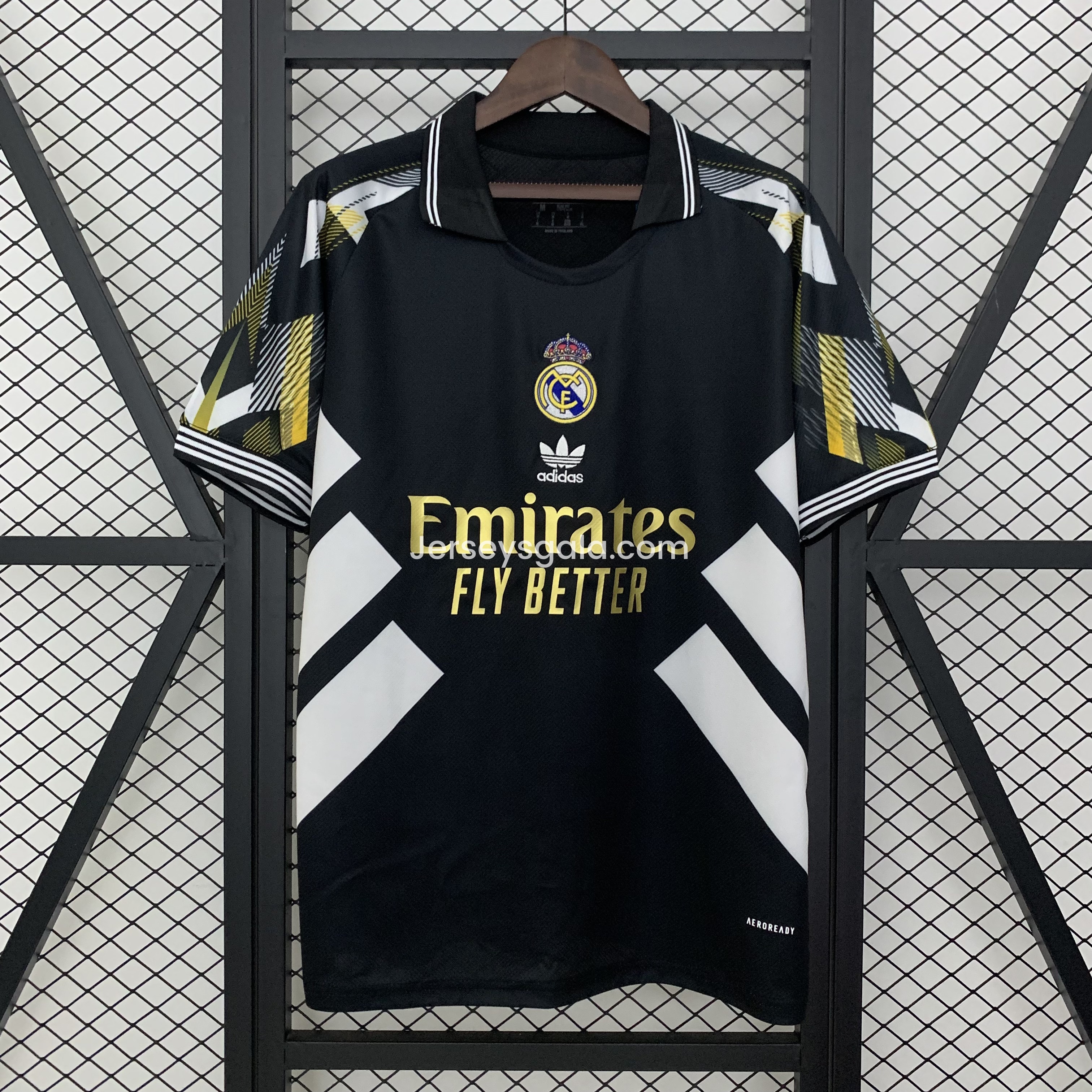 Real Madrid 25-26 Black Gold White Three Bars Jersey - Fans Version - SOCCERDEALSHOP