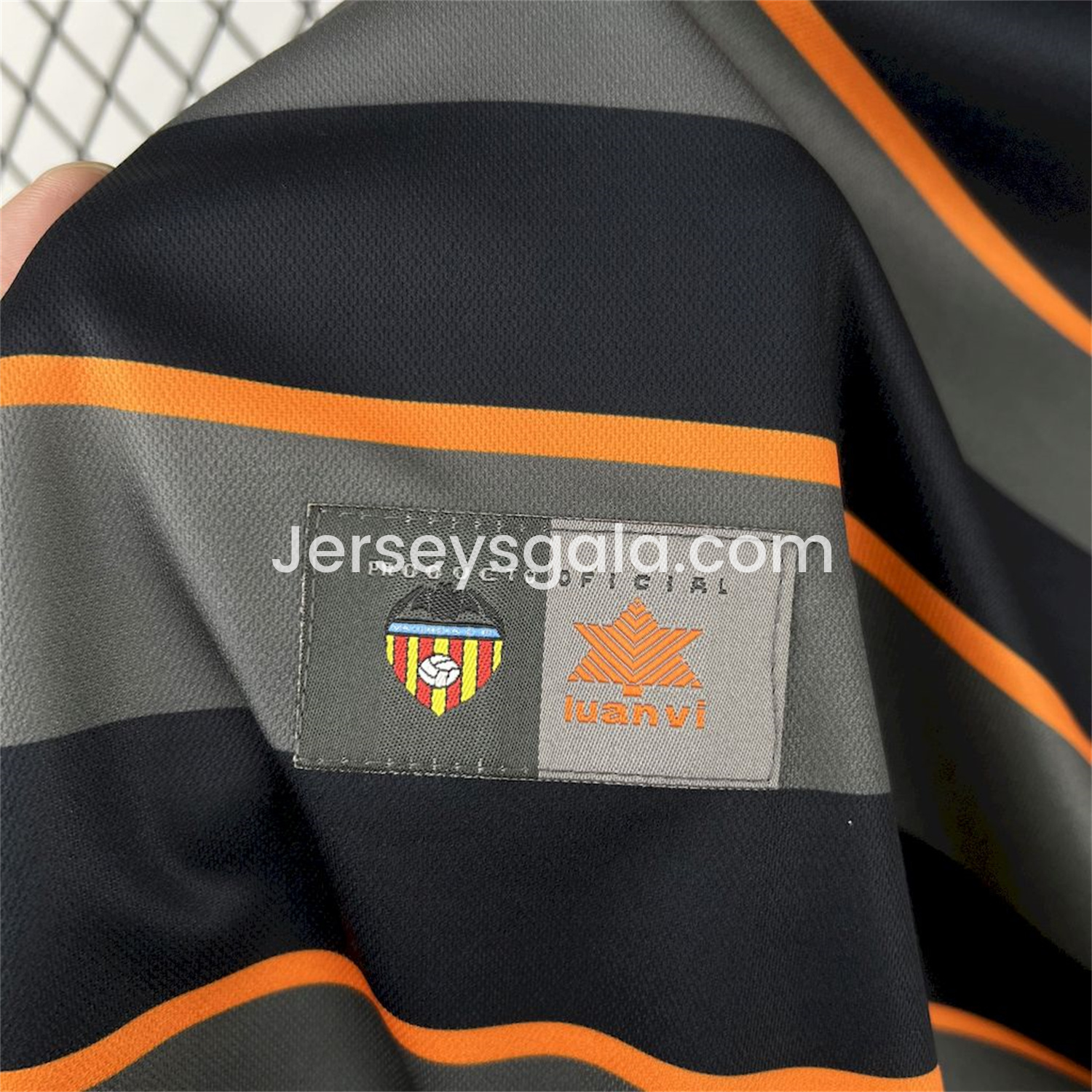 Retro Valencia 1999-00 Third Jersey - SOCCERDEALSHOP