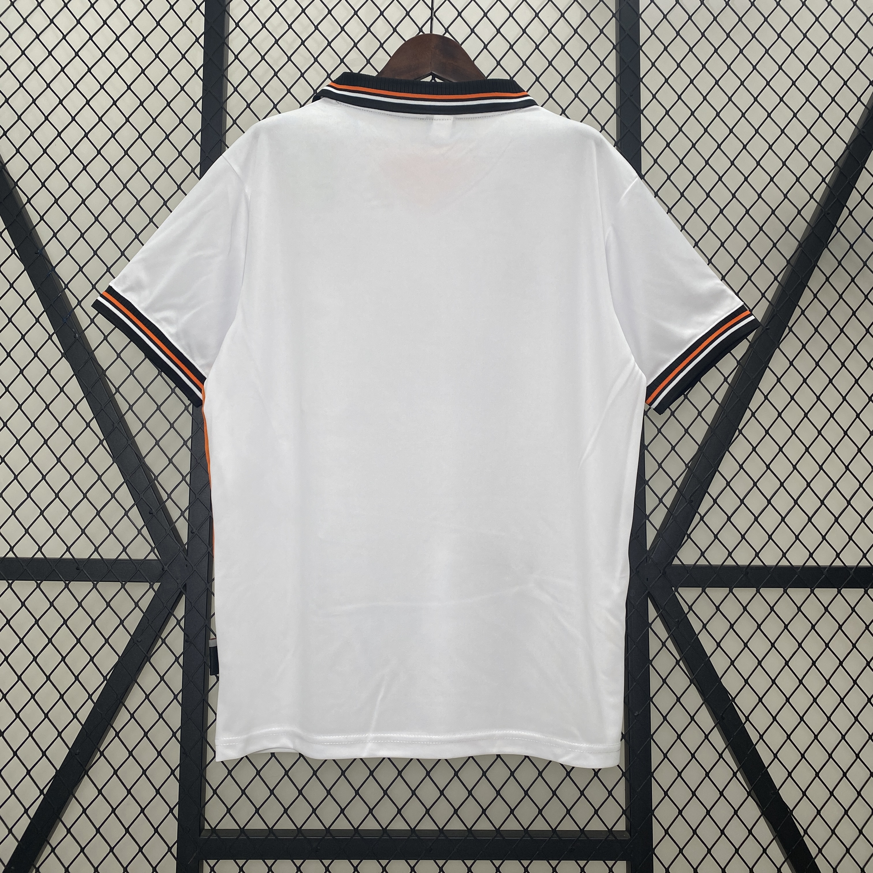 Retro Valencia 1999-00 Home Jersey - SOCCERDEALSHOP