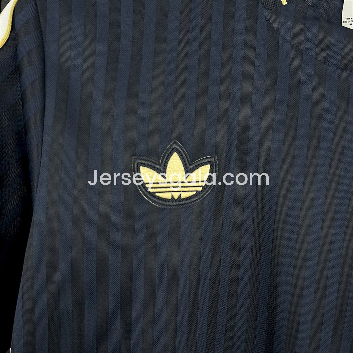 Juventus 2025 Royal Blue Icon Retro Jersey - Fans Version - SOCCERDEALSHOP