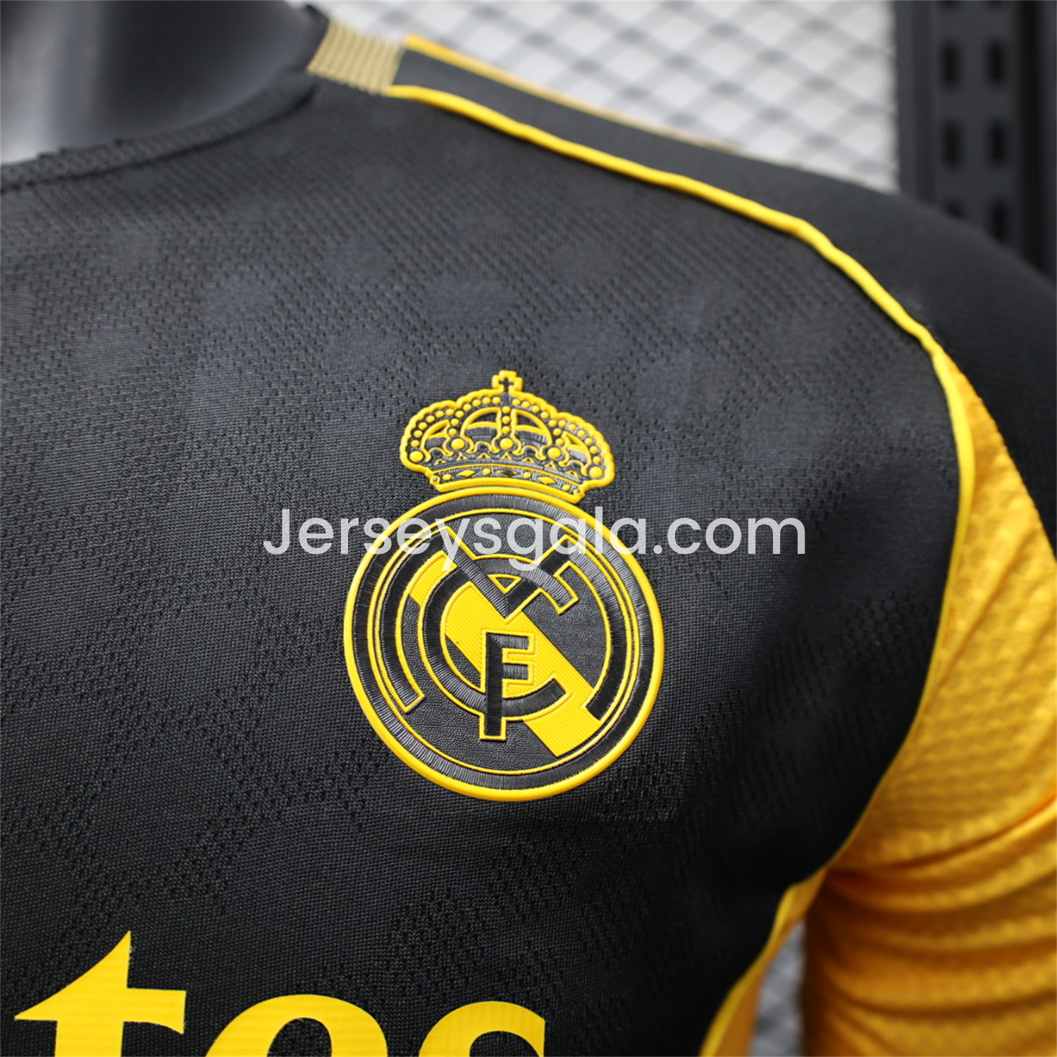 Real Madrid 25-26 Black Gold Special Edition Jersey - Player Version - SOCCERDEALSHOP