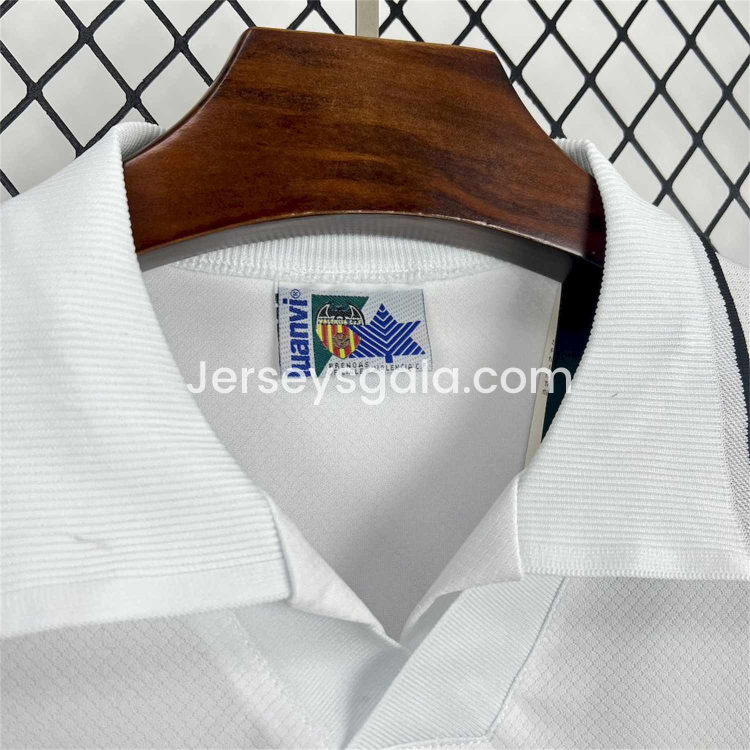 Retro Valencia 1996-97 Home Jersey - SOCCERDEALSHOP