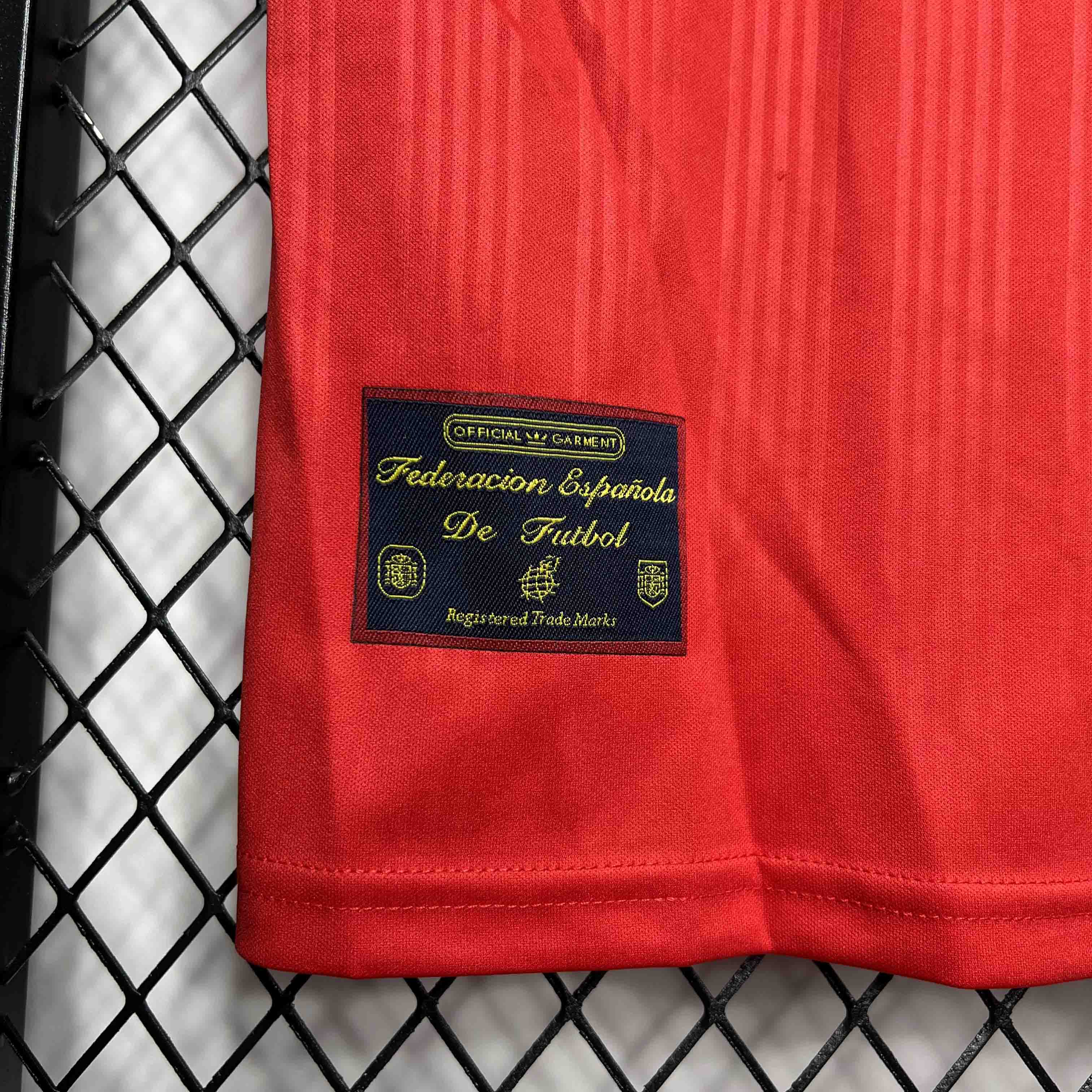 Retro Spain 1996 Home Jersey - SOCCERDEALSHOP