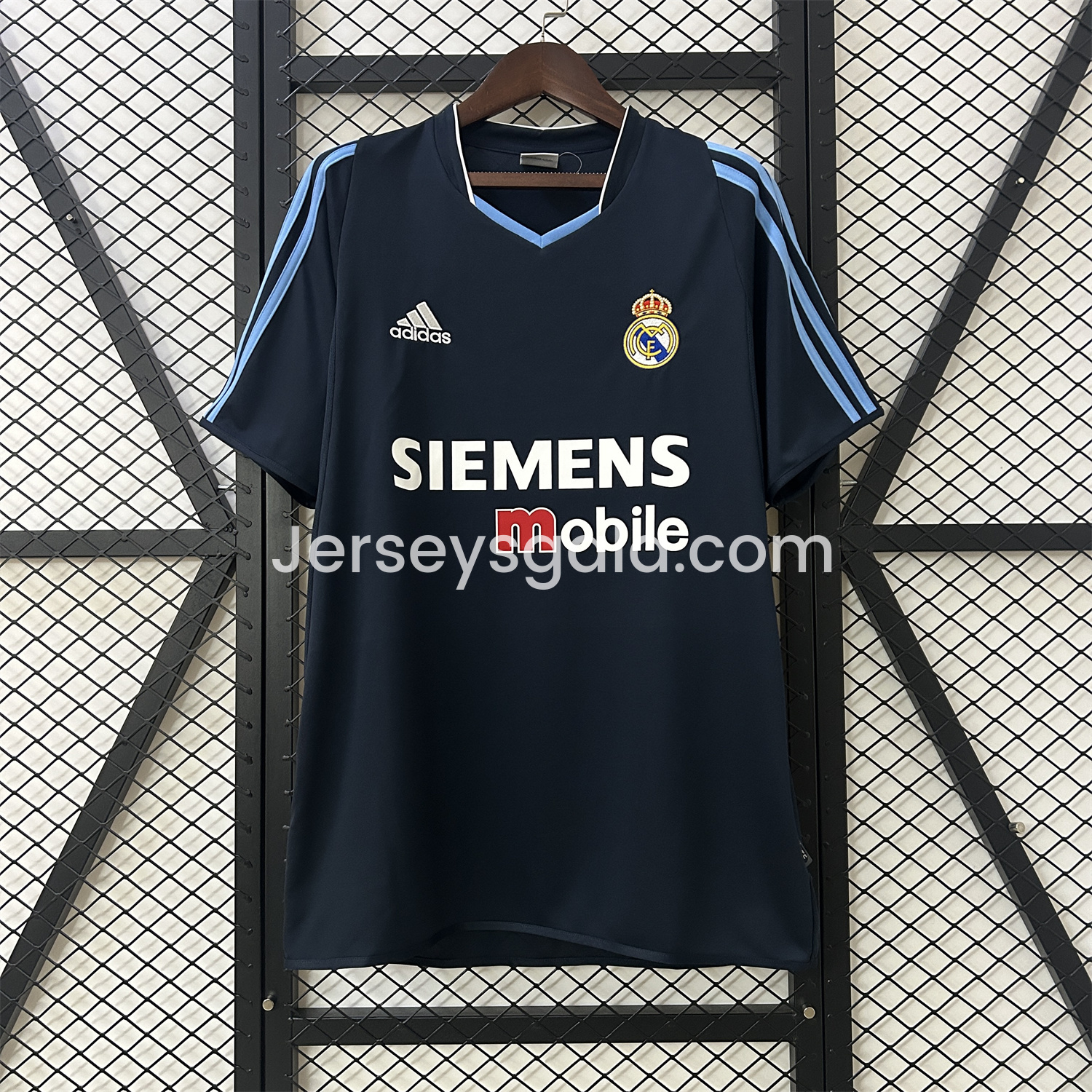 Retro Real Madrid 2003-04 Away Jersey - SOCCERDEALSHOP