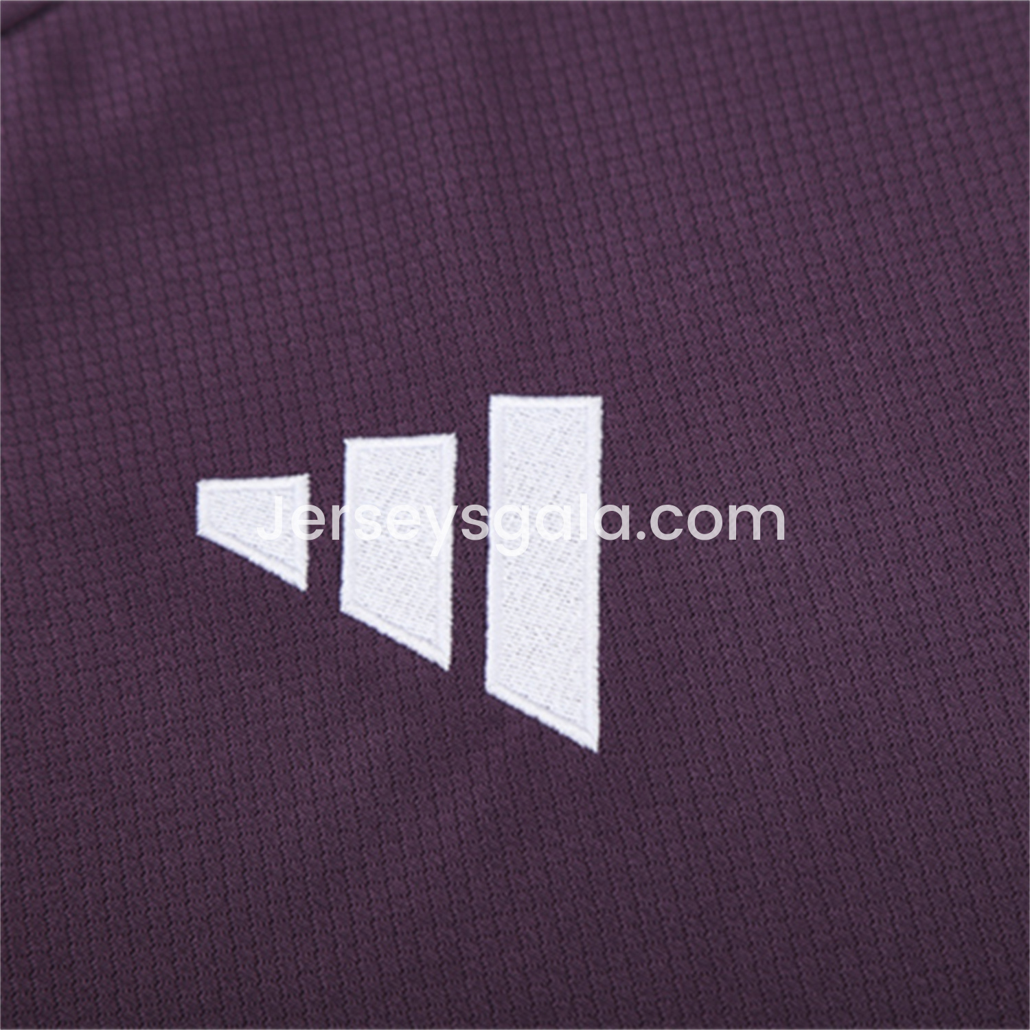 Manchester United 25-26 Short-Sleeve Training Set - Purple Top & Black shorts - SOCCERDEALSHOP