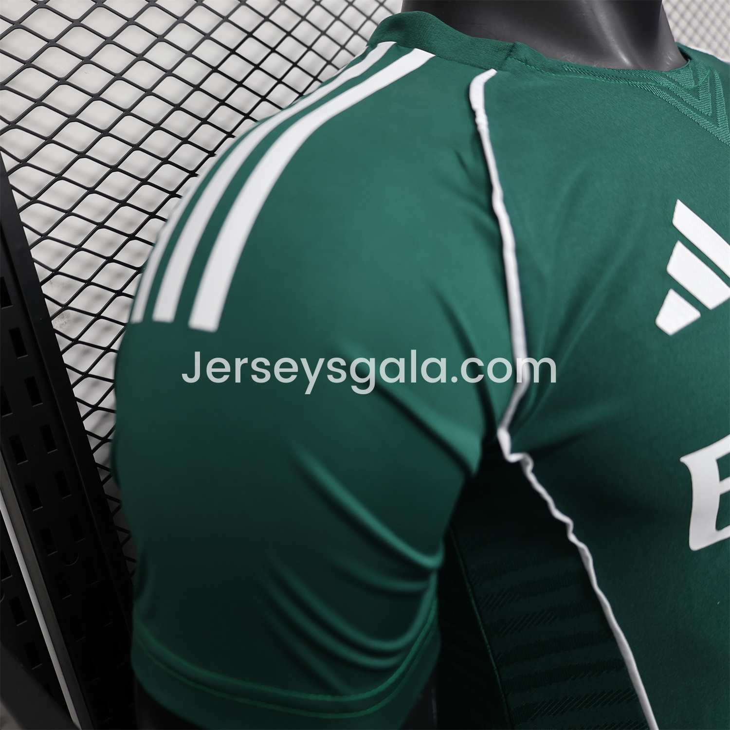 Real Madrid 25-26 Green Teamgeist Collar Special Edition Jersey - Player Version - SOCCERDEALSHOP
