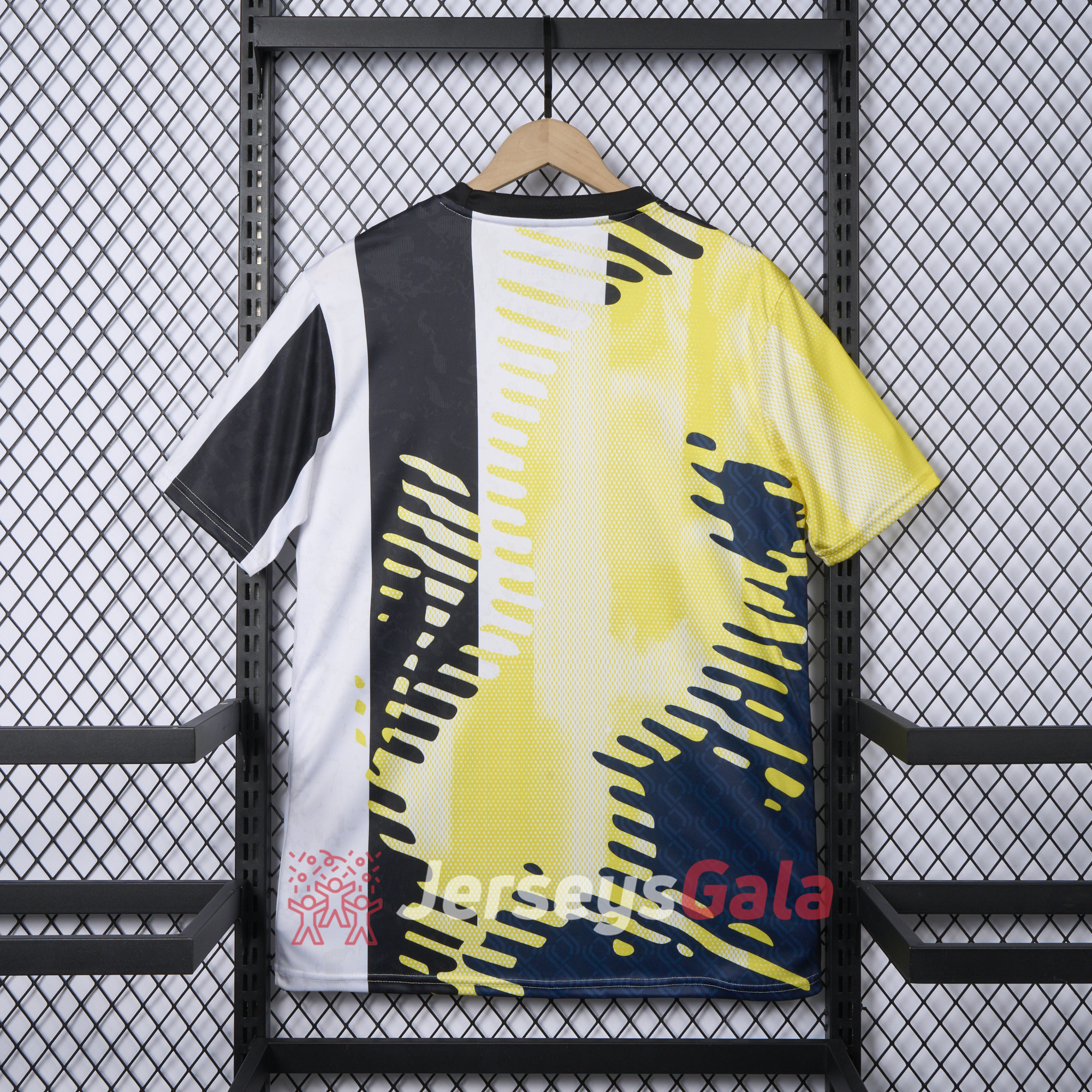 Juventus 24-25 Pre-Match 2 Jersey - Fans Version - SOCCERDEALSHOP