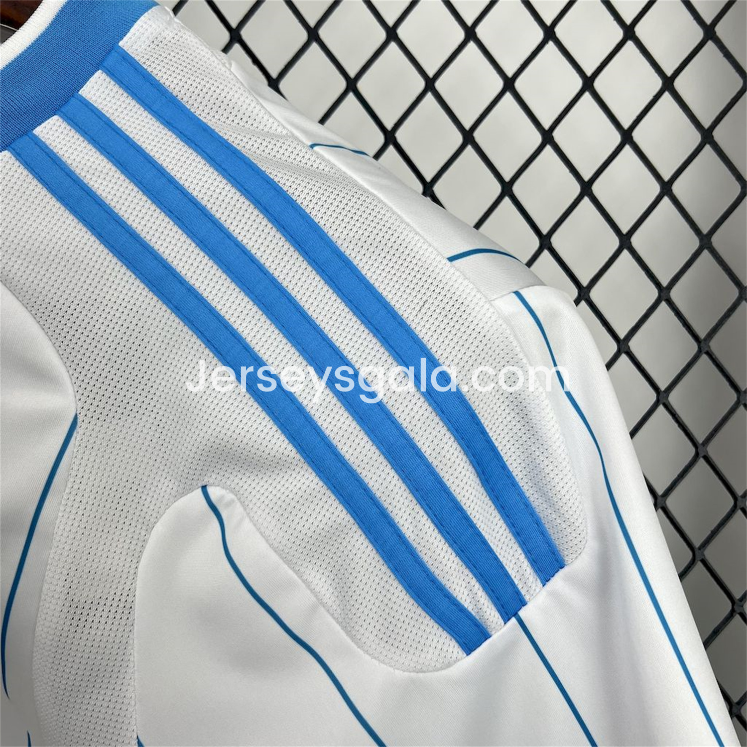 Retro Marseille 2009-10 Home Jersey - SOCCERDEALSHOP