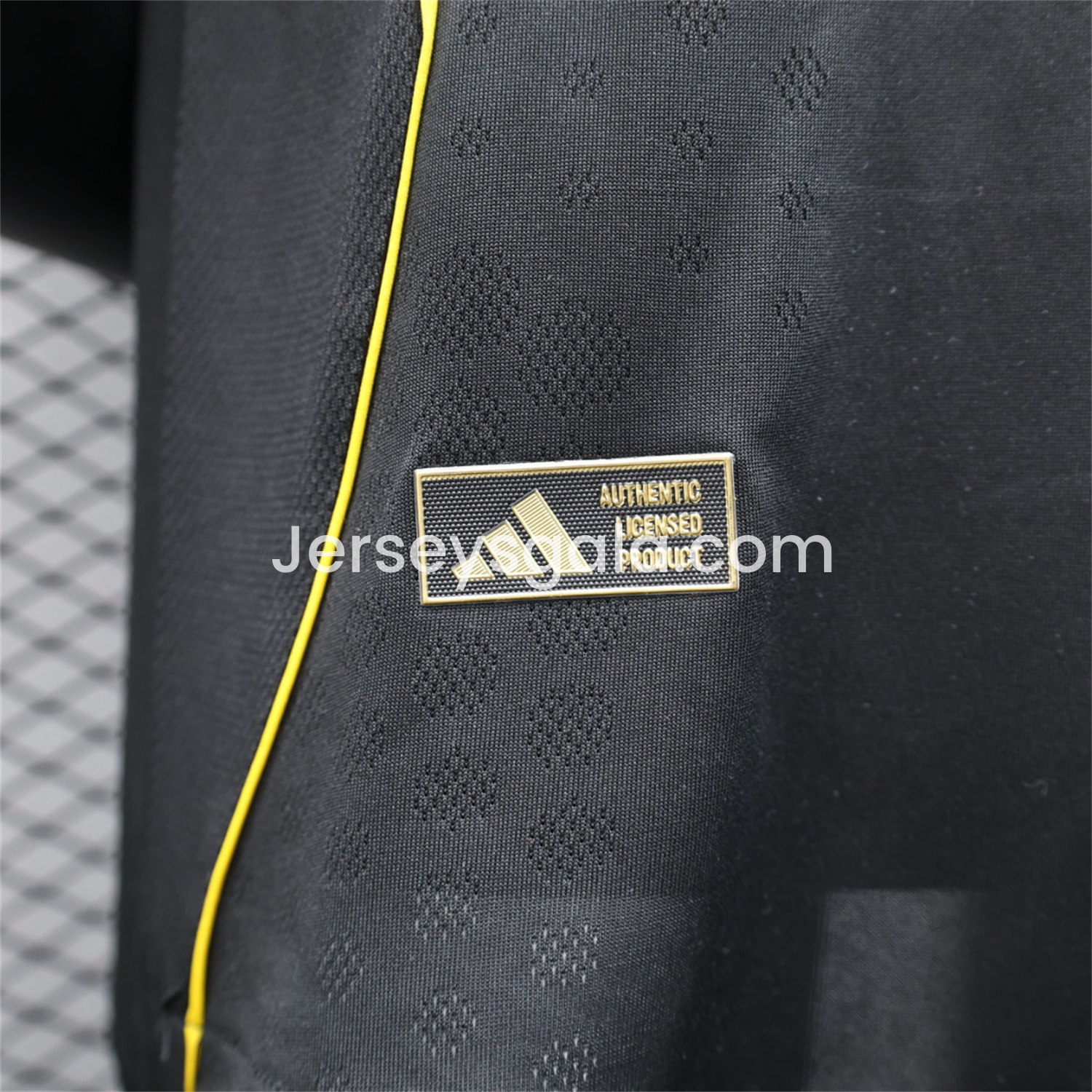 Real Madrid 25-26 Black Gold Special Edition Jersey - Player Version - SOCCERDEALSHOP