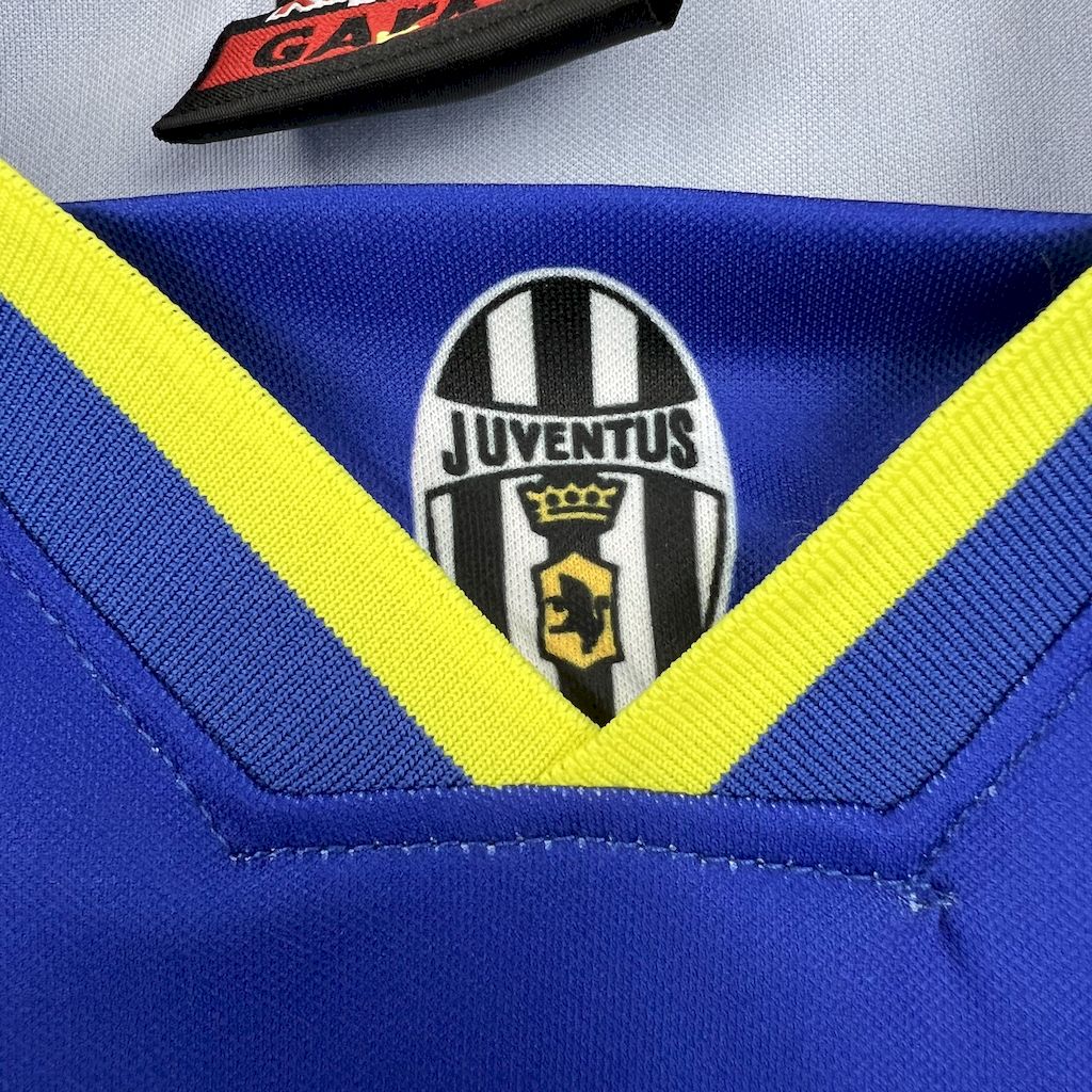 Retro Juventus 1996-97 Away Long Sleeves Jersey - SOCCERDEALSHOP