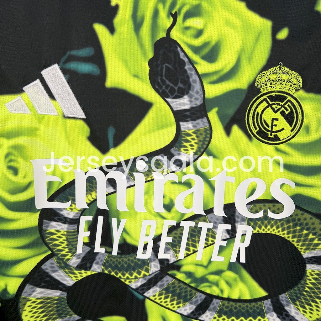 Real Madrid 25-26 Snake and Green Flowers Black Jersey - Fans Version - SOCCERDEALSHOP