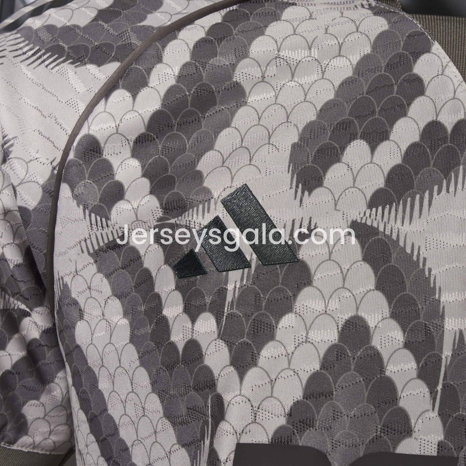 Bayern Munich x BSTN 25-26 Brown Special Edition Jersey - Player Version - SOCCERDEALSHOP