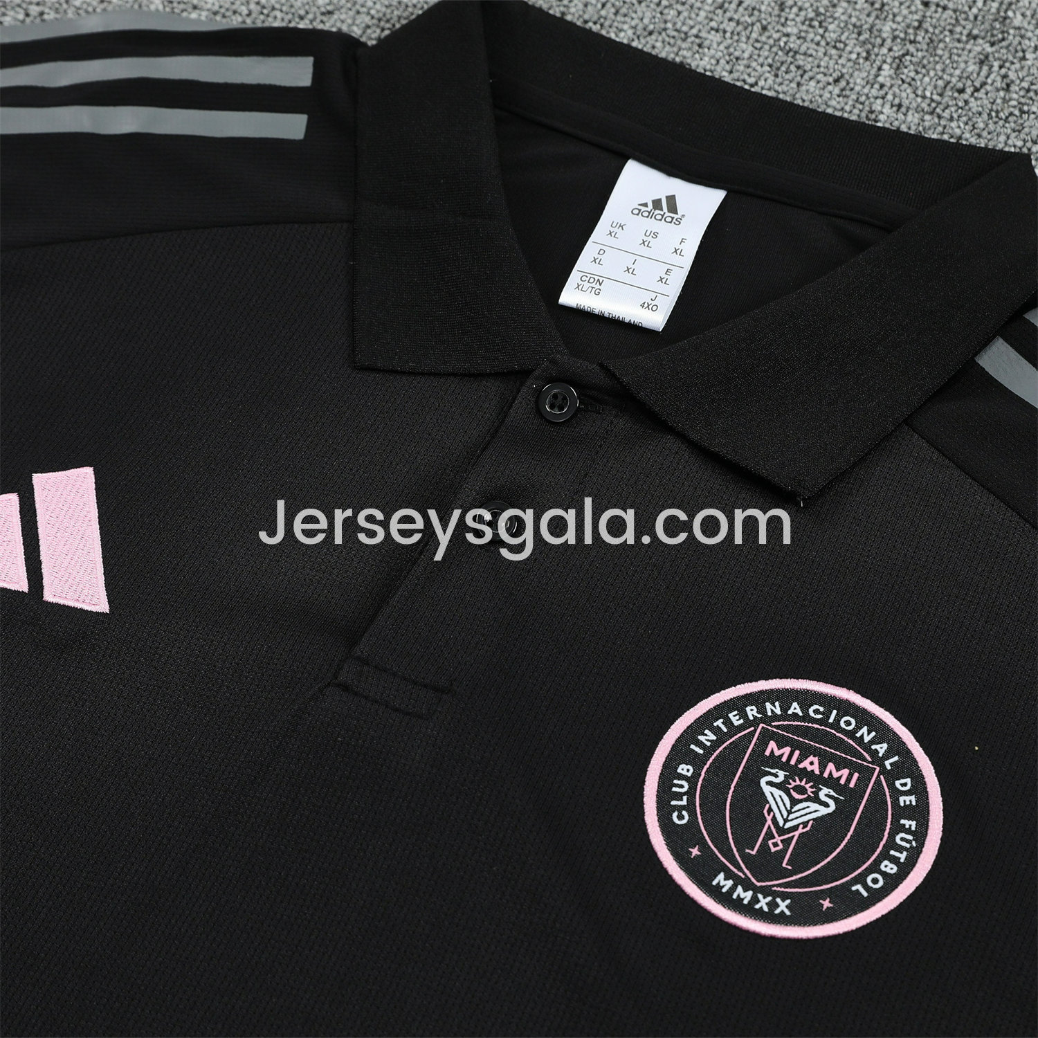 INT M.A.M 25-26 POLO Short-Sleeve Training Set - Black Top and Pants - SOCCERDEALSHOP