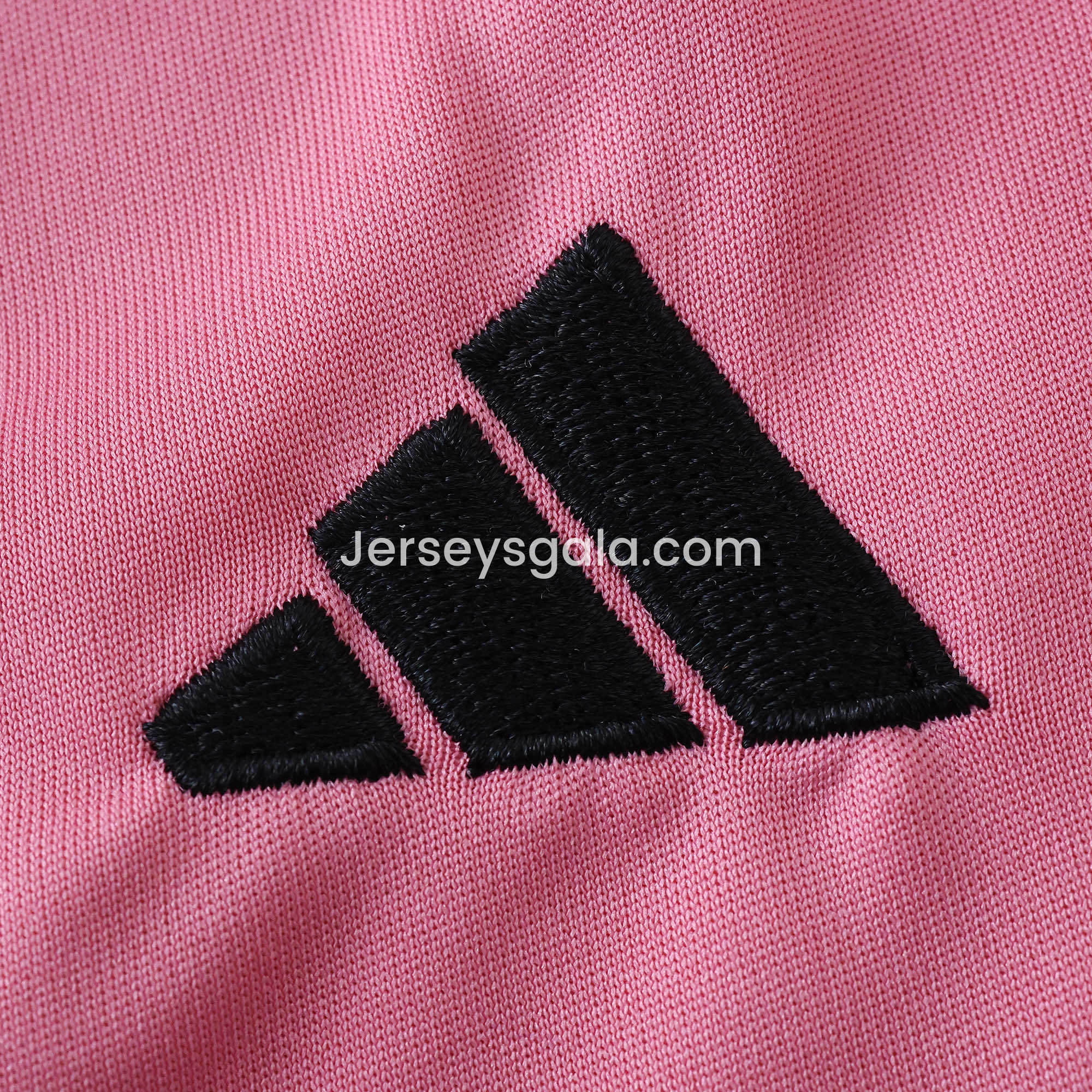 INT M.A.M 2025 Home Shorts - Fans Version - SOCCERDEALSHOP