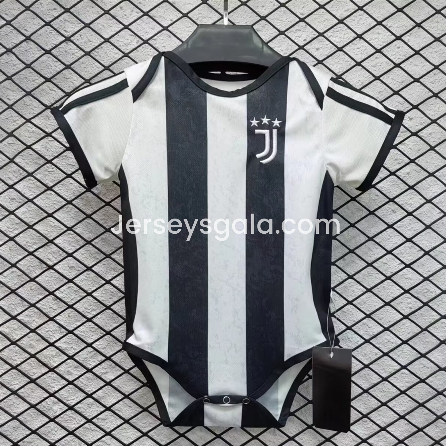 Juventus 24-25 Home Baby Crawling Suit - SOCCERDEALSHOP