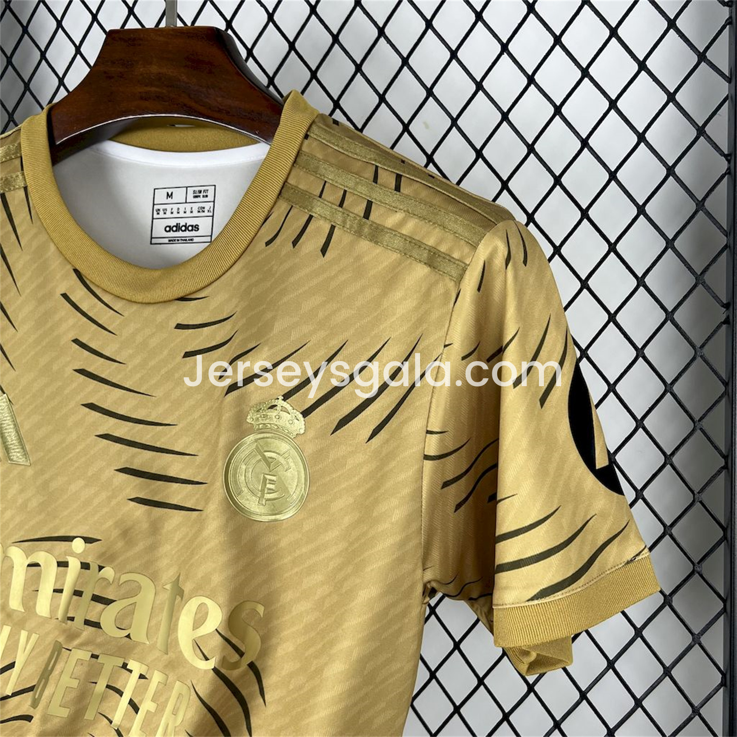 Real Madrid 25-26 Gold Swirl Training Jersey - Fans Version - SOCCERDEALSHOP