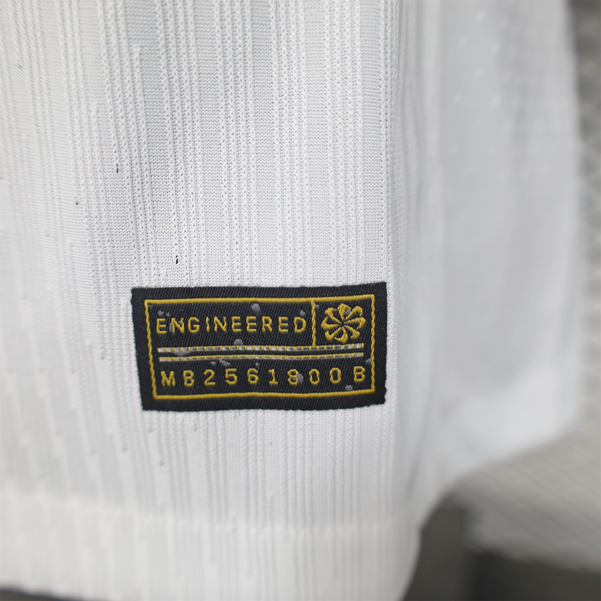 B.A.R.S.A X Coldplay 24-25 White Special Edition Jersey - Player Version - SOCCERDEALSHOP