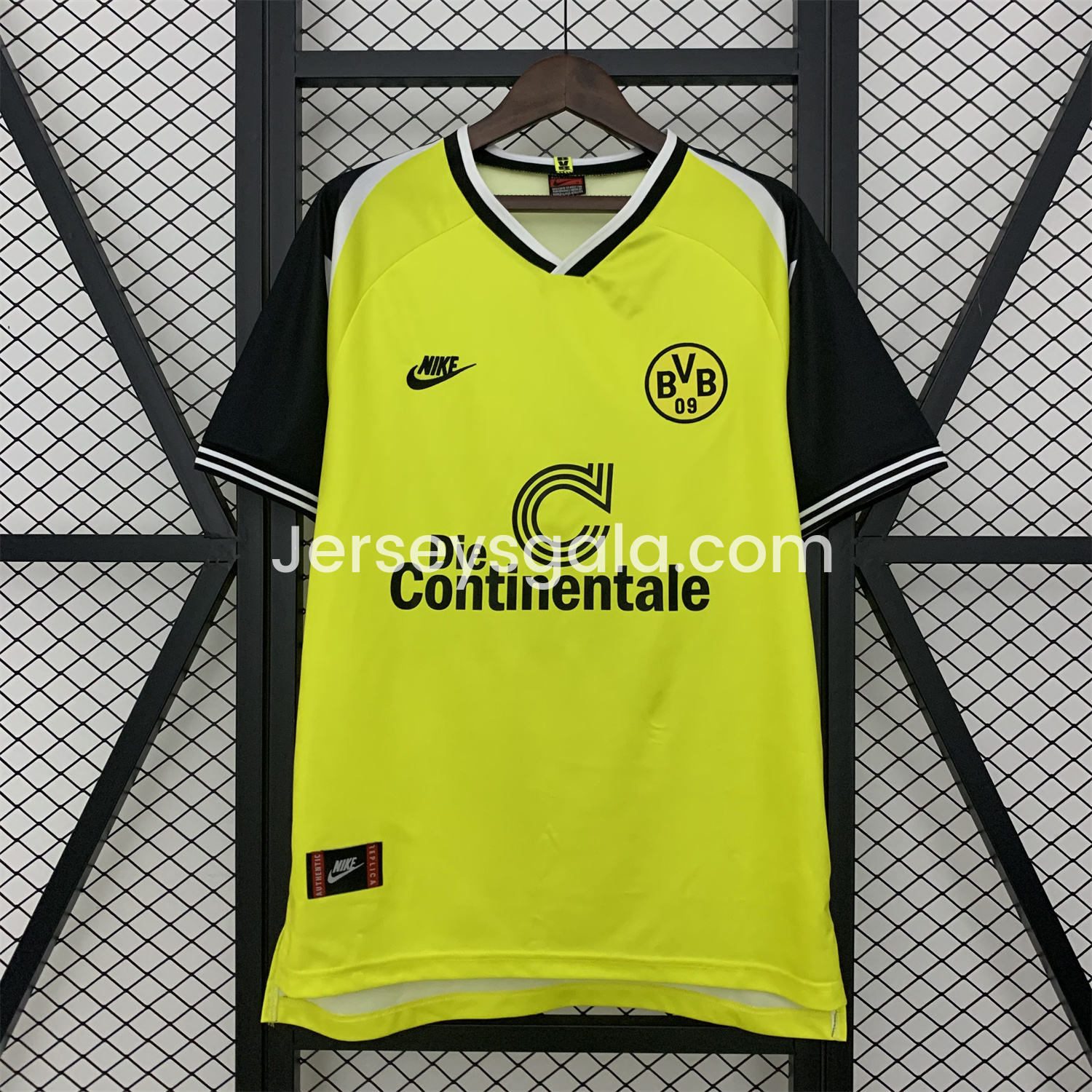 Retro Dortmund 1995-96 Home Jersey - SOCCERDEALSHOP