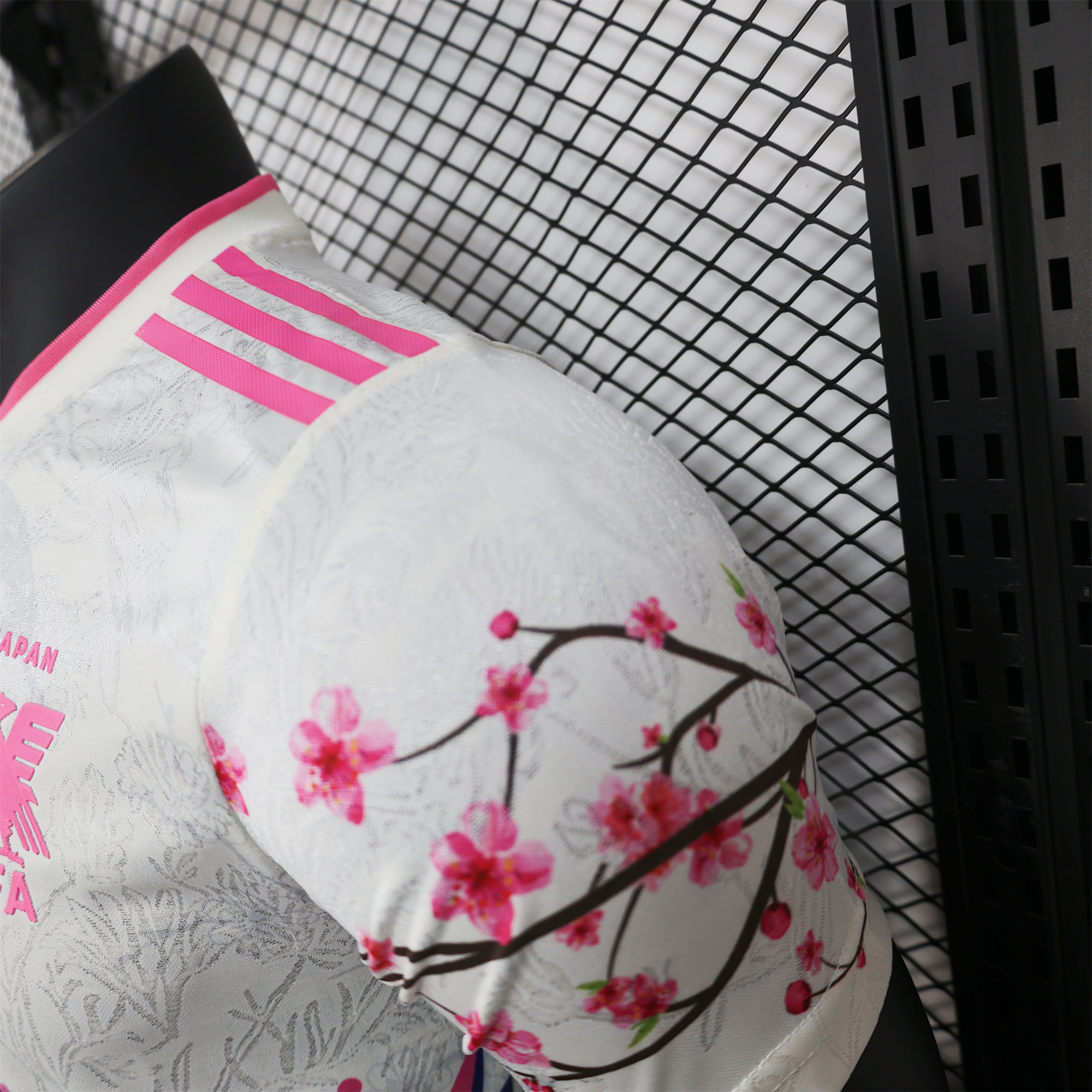 Japan 2024 Pink Bird Special Edition Jersey - Player Version - SOCCERDEALSHOP